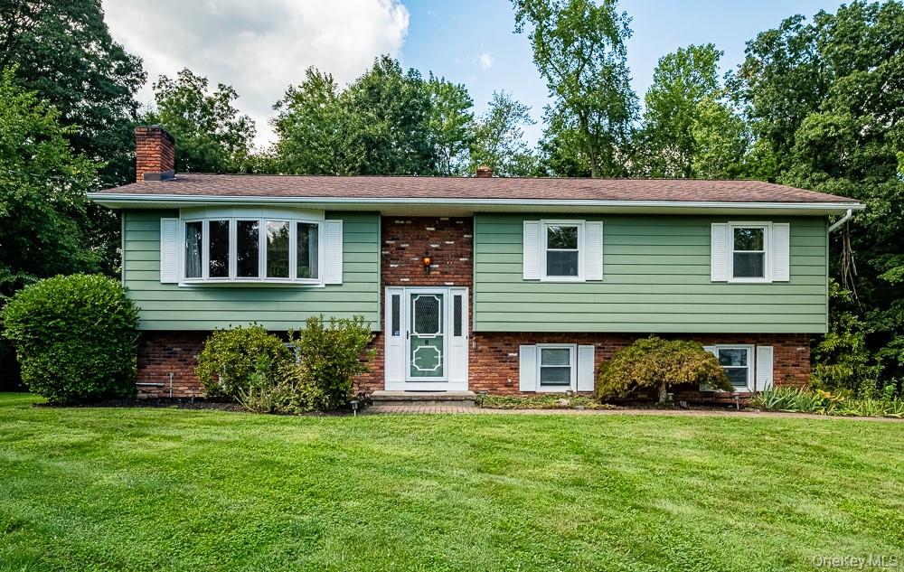 8 W Caroline Drive W, Wappingers Falls NY 12590