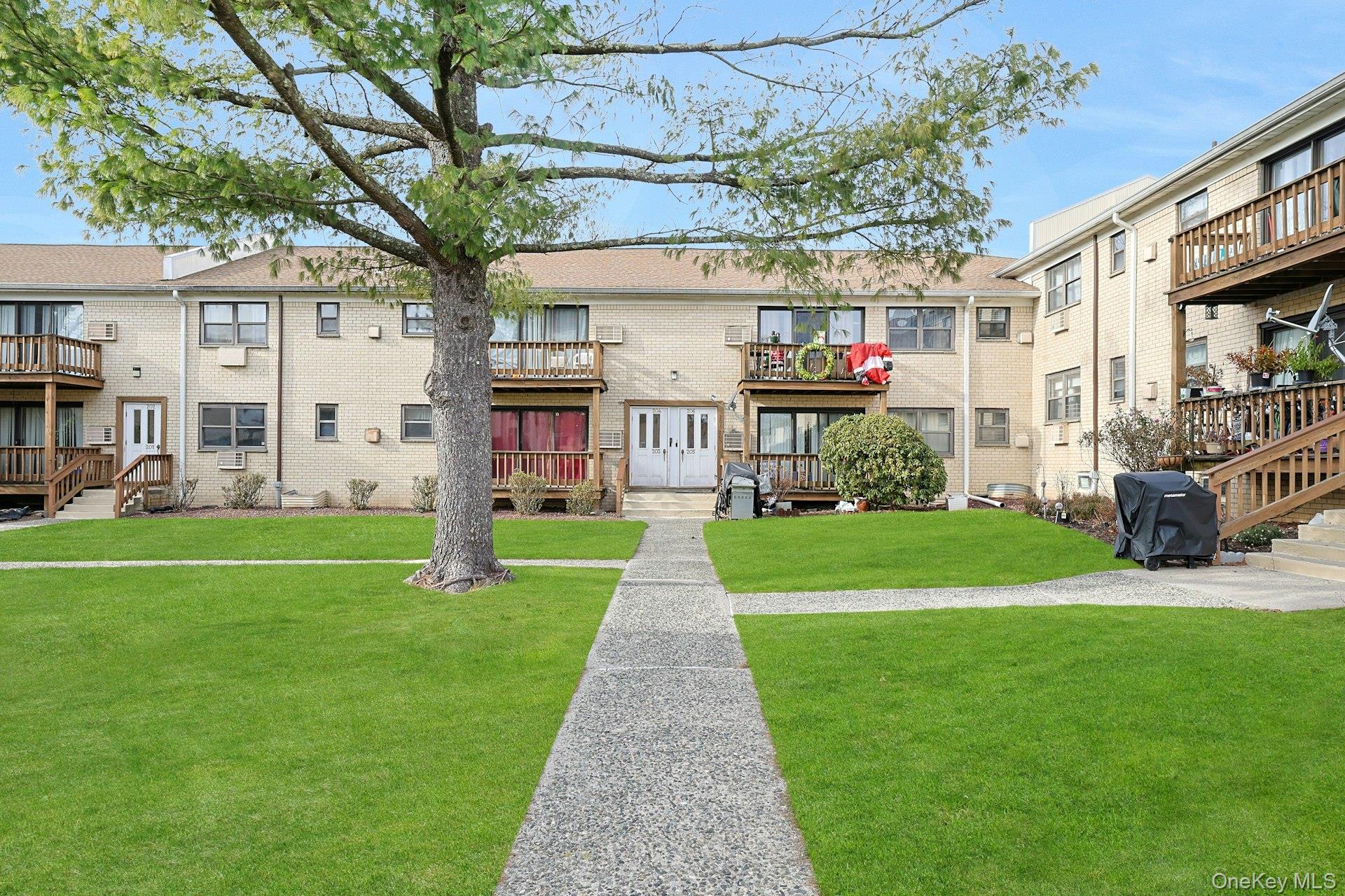 205 Sneden Place W Unit 205, Spring Valley NY 10977