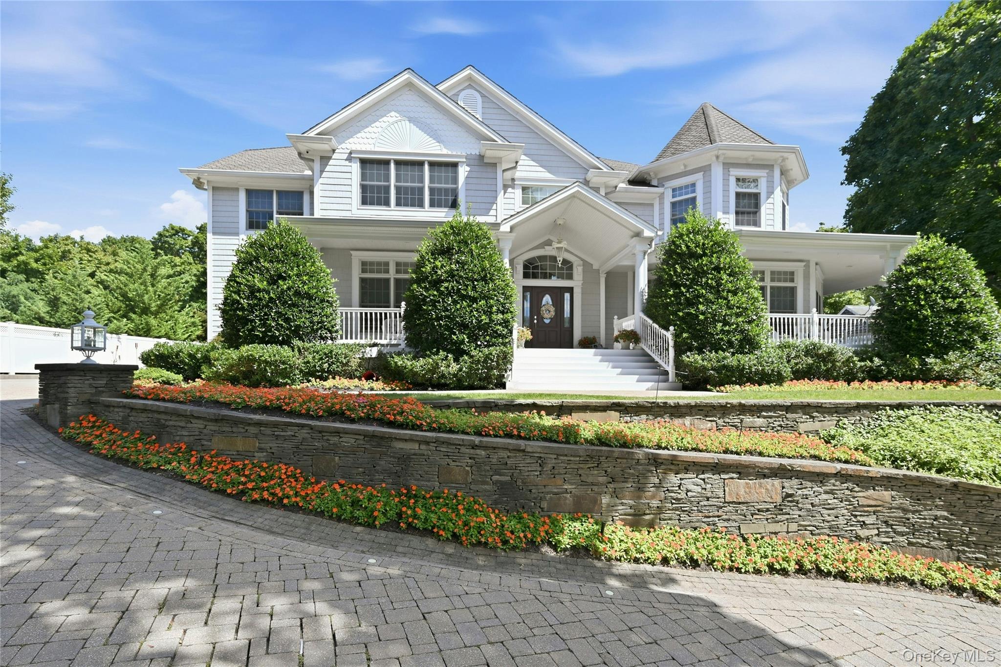 3 Crescent Drive, Northport NY 11768