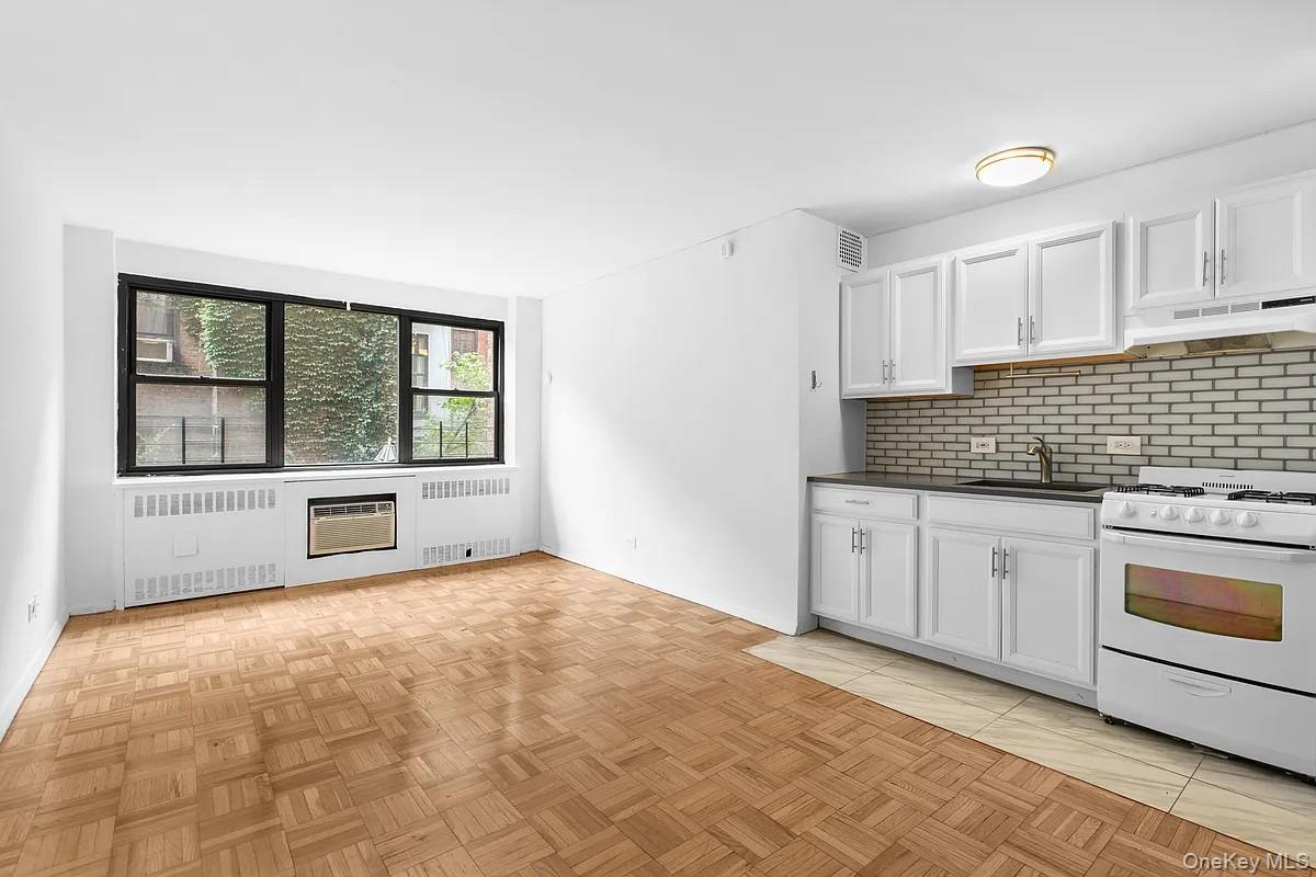 110 E 36th Street Unit 1E, Manhattan NY 10016