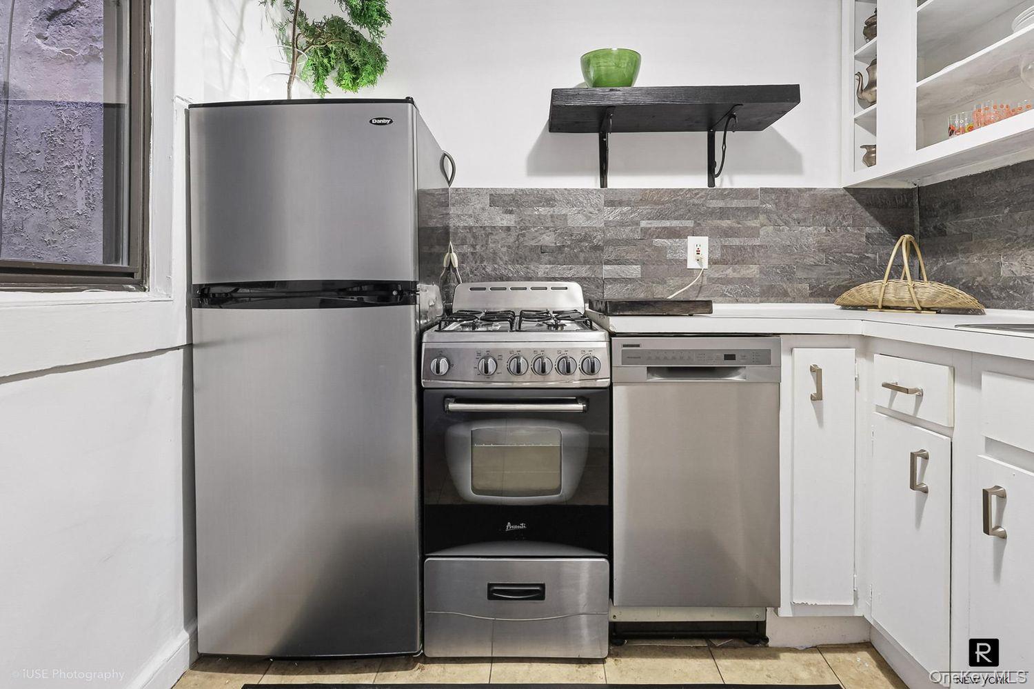244 East 90th Street Unit 2-A, Manhattan NY 10128