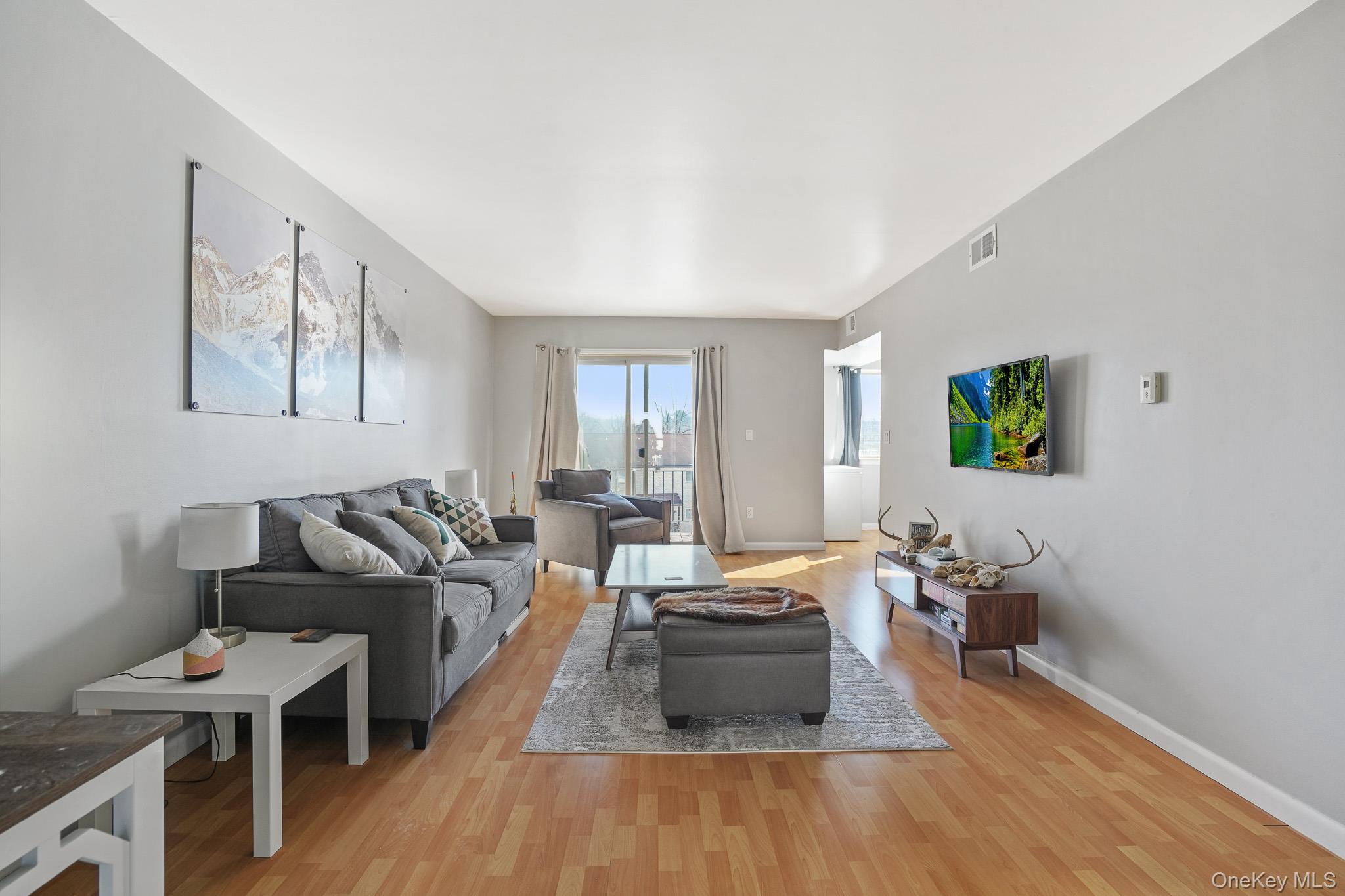 26 Cooper Road Unit 411, Poughkeepsie NY 12603