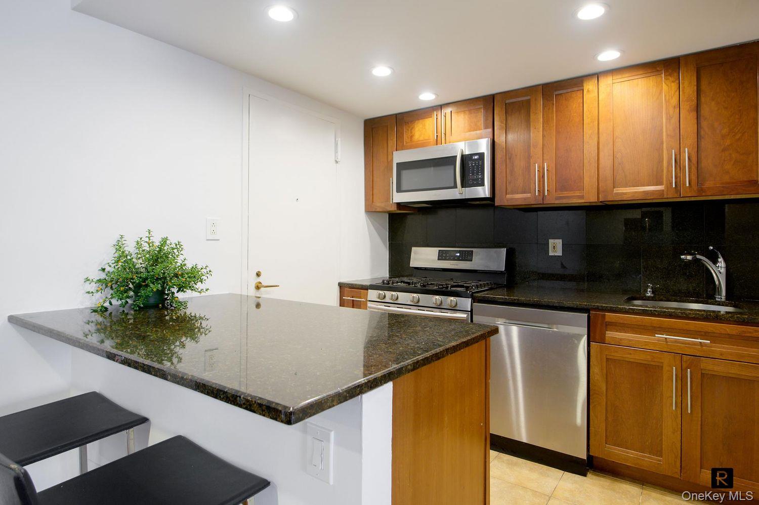 400 East 56th Street Unit 3-E, Manhattan NY 10022