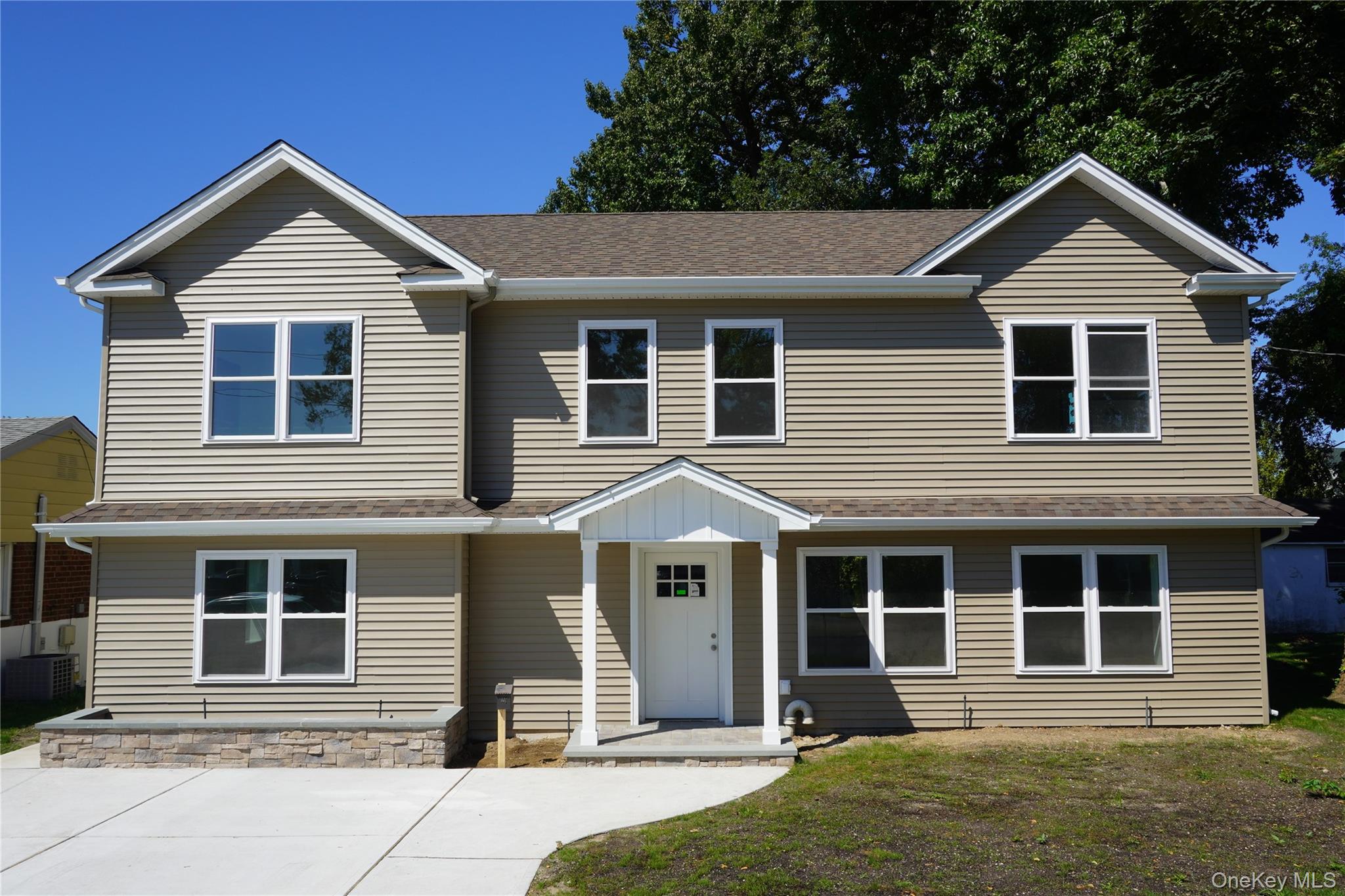 164 Elmwood Street, Valley Stream NY 11581