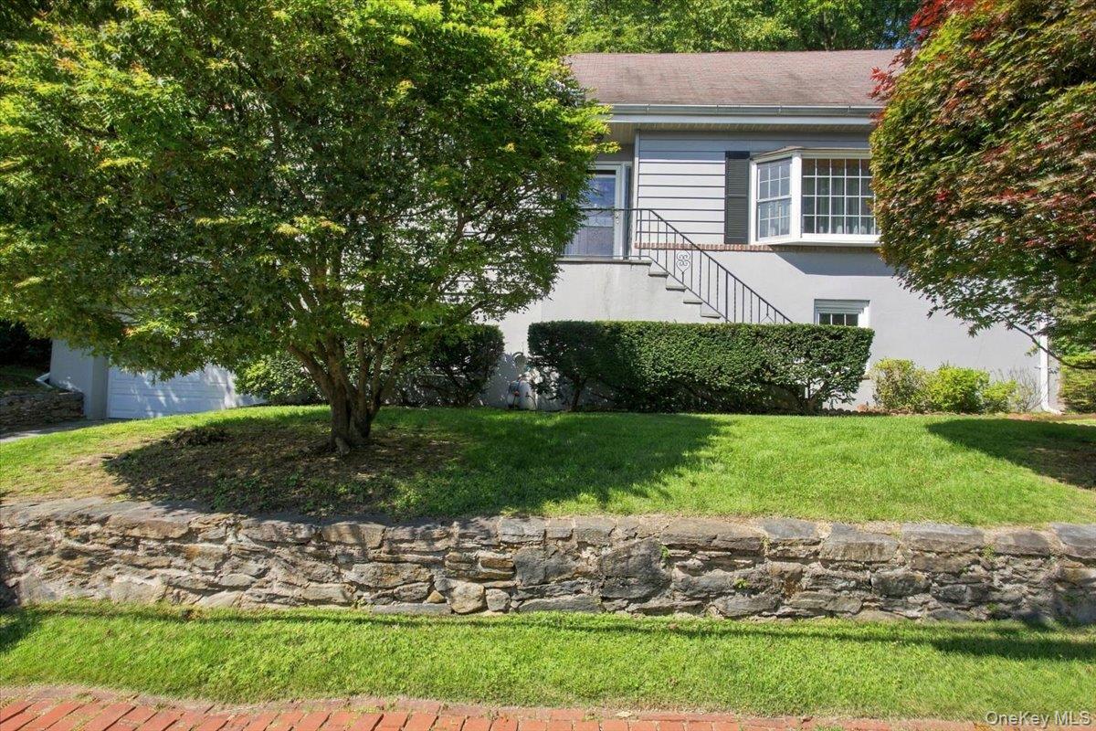 87 Edgemont Road, Scarsdale NY 10583