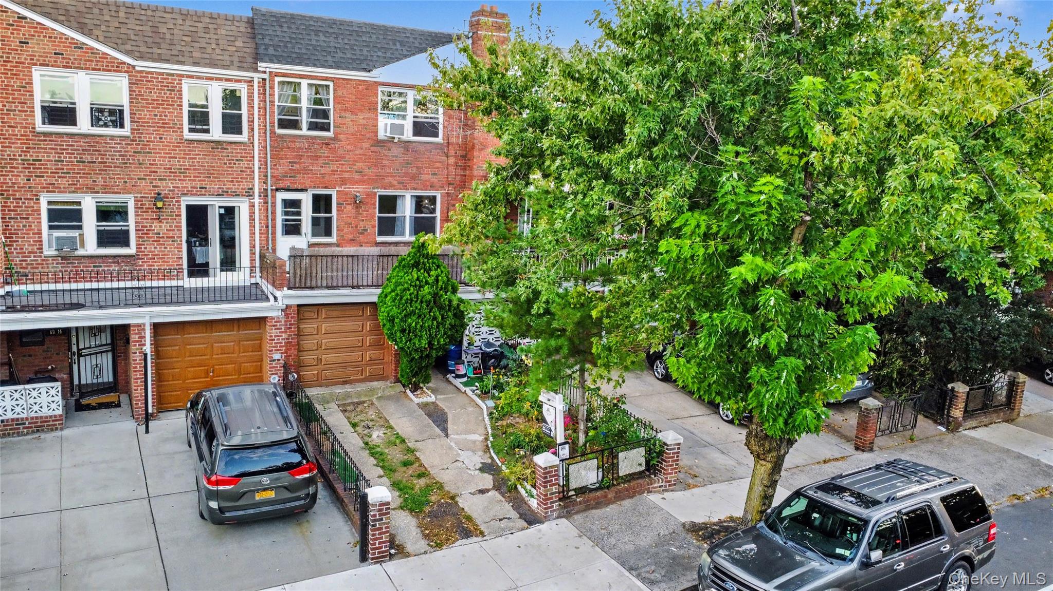 69-12 31st Avenue, Woodside NY 11377