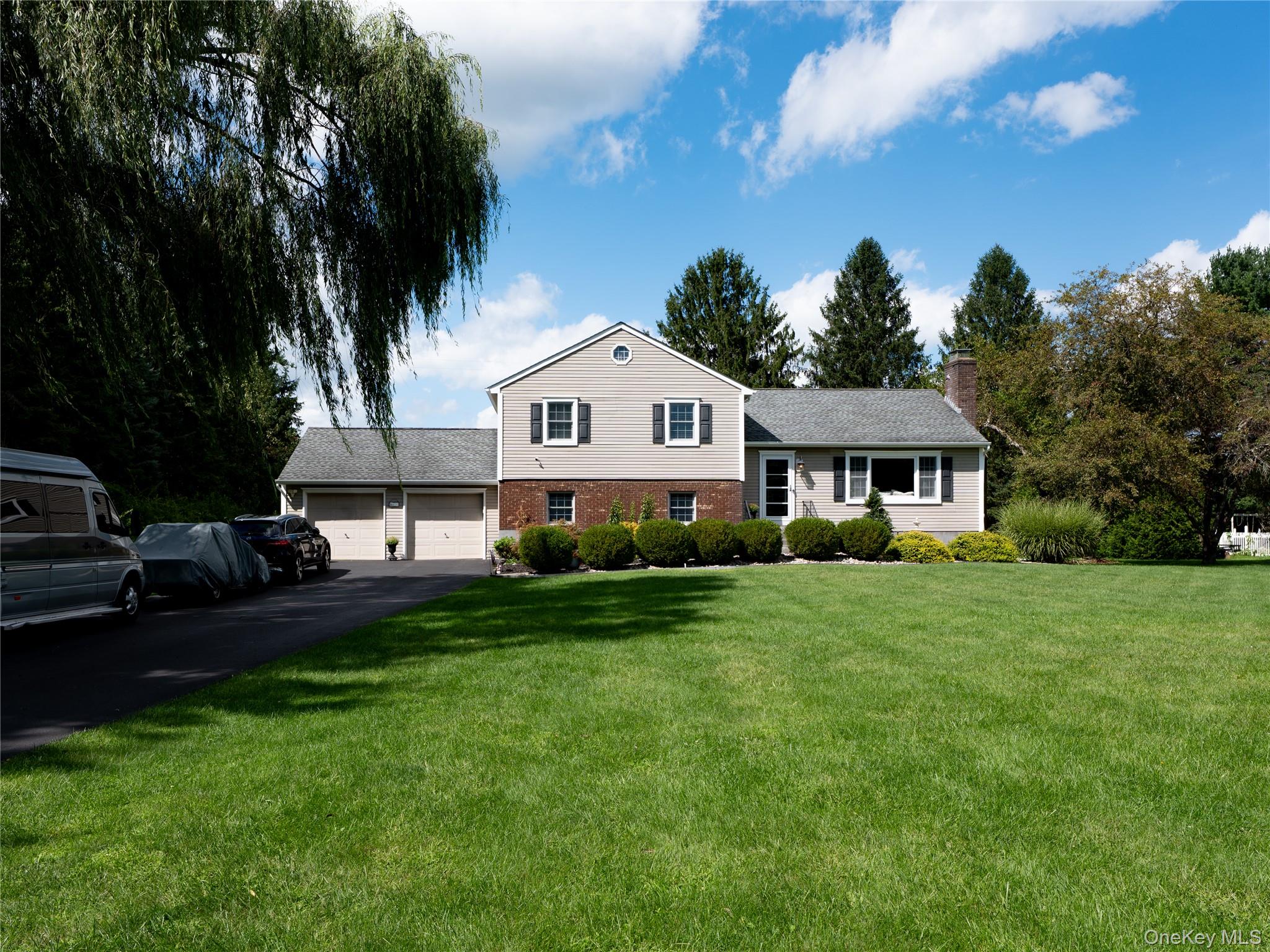 15 Deer View Lane, Poughquag NY 12570