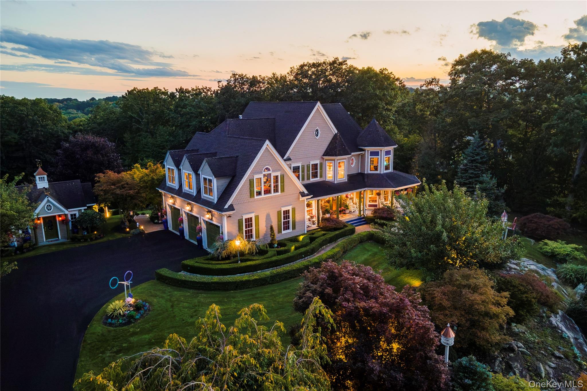 40 Sprucetop Drive, Mahopac NY 10541