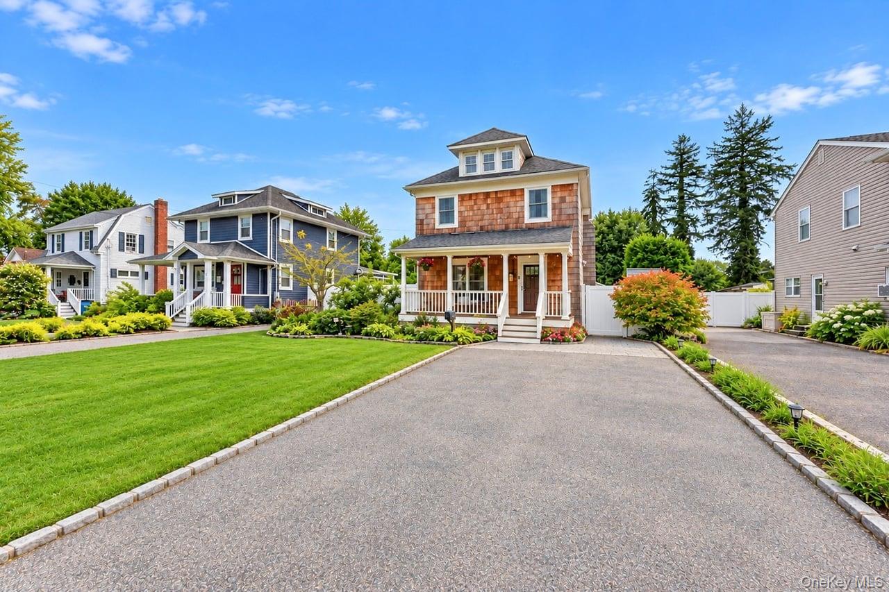 52 Lee Avenue, Patchogue NY 11772