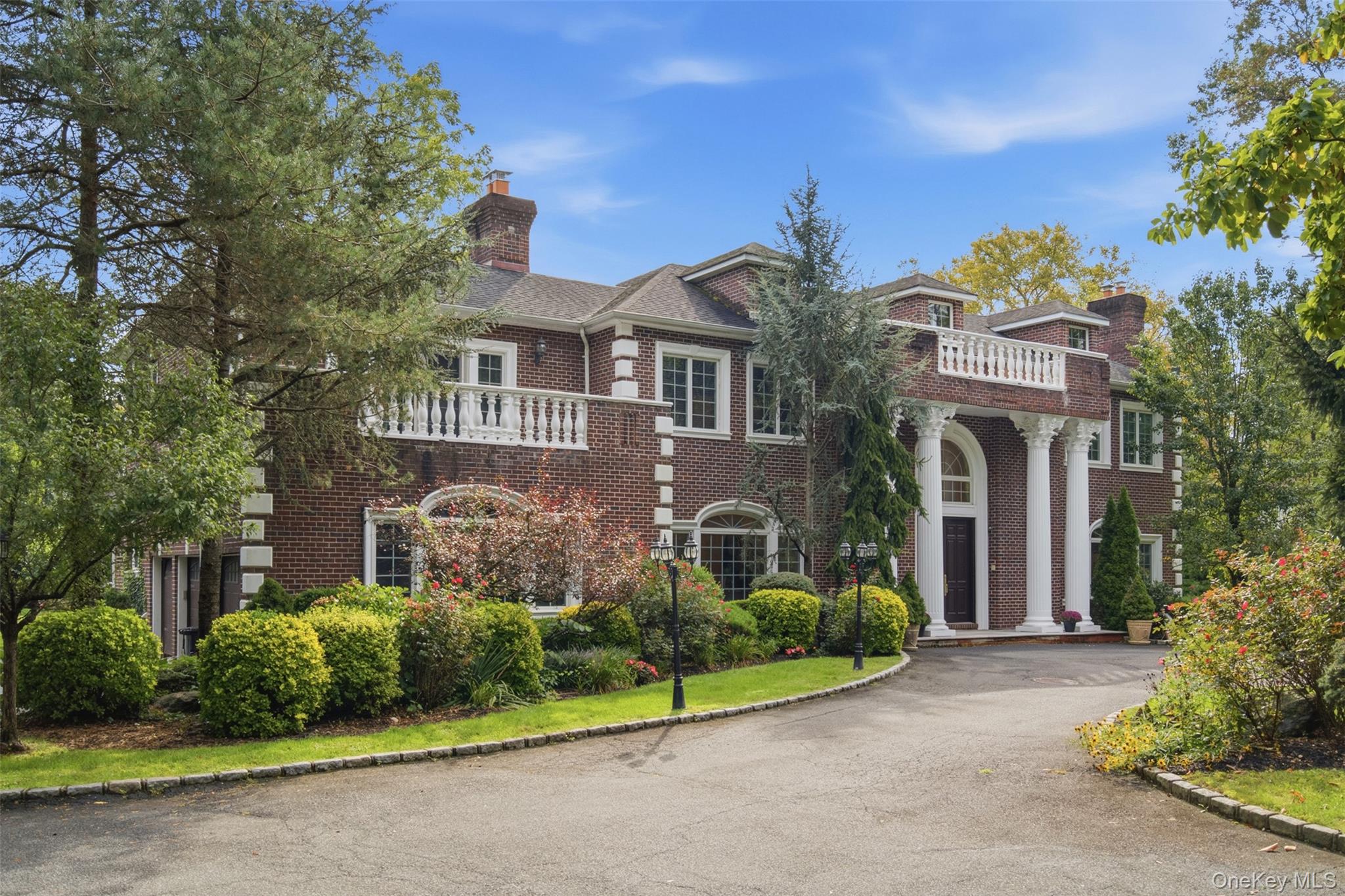 147 Bacon Road, Old Westbury NY 11568
