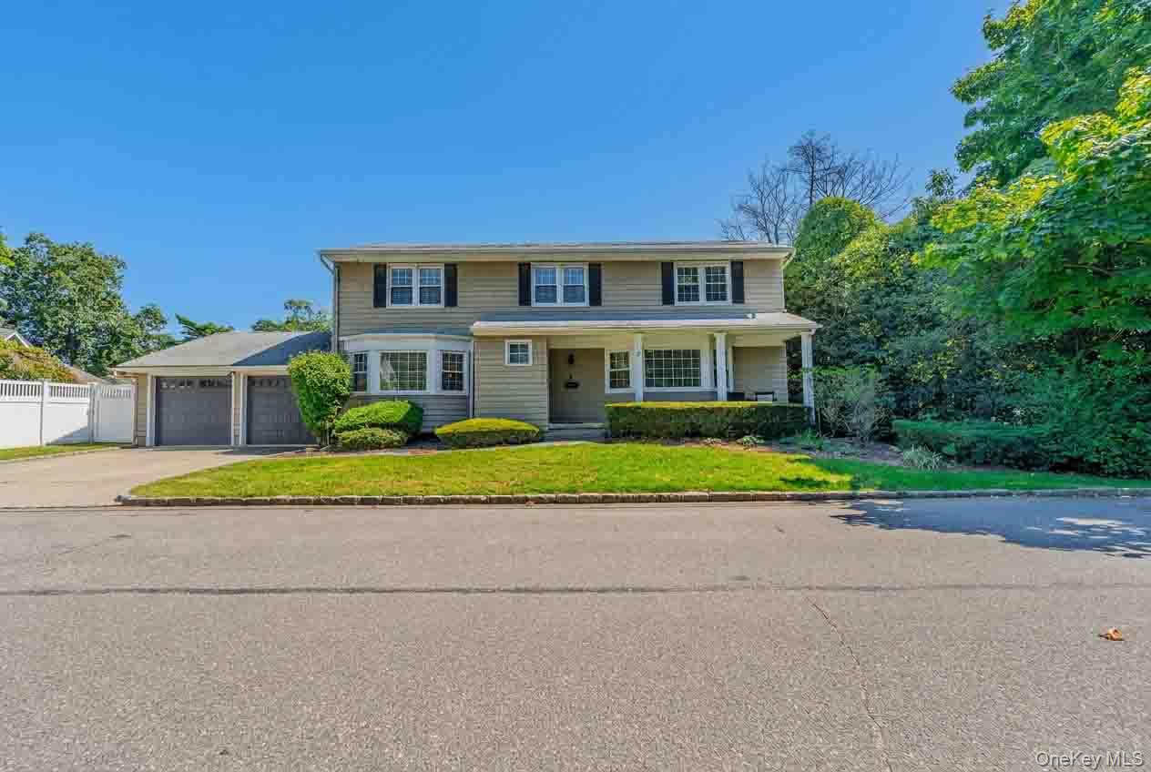 2 Ike Place, Woodmere NY 11598