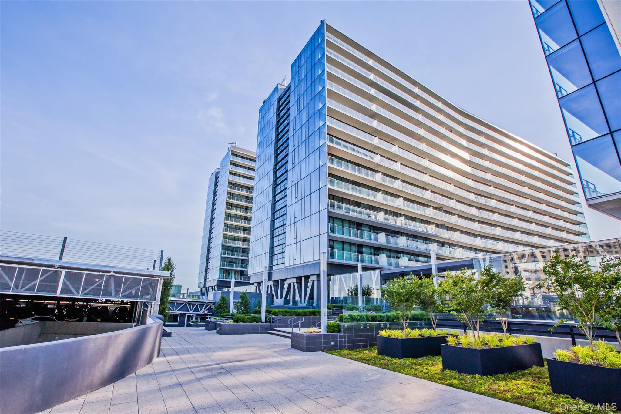 131-01 40th Road Unit 19M, Flushing NY 11354