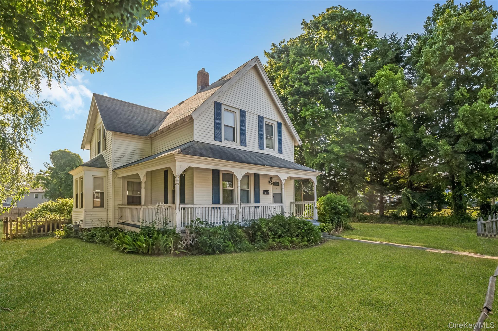 86 Union Avenue, Islip NY 11751