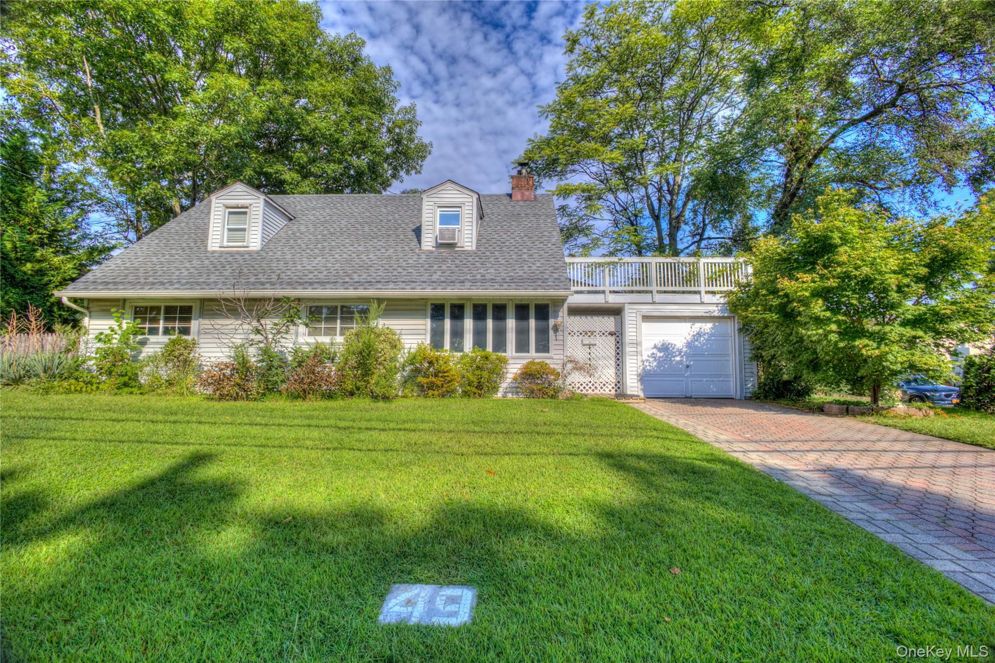 49 Radcliff Avenue, Port Washington NY 11050