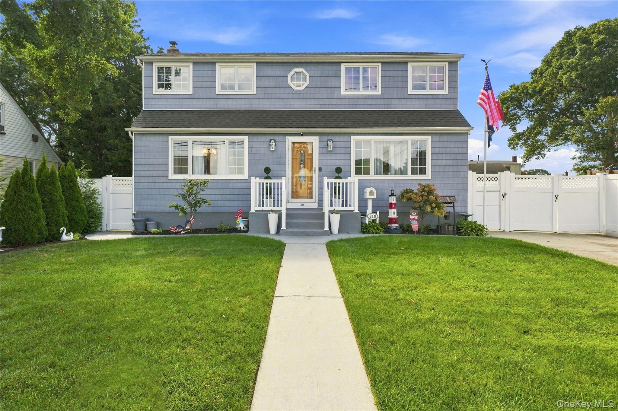 310 Audley Court, Copiague NY 11726