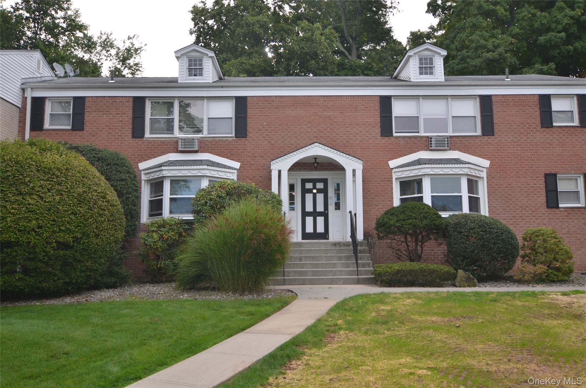 13 LENOX Court Unit 911, Suffern NY 10901