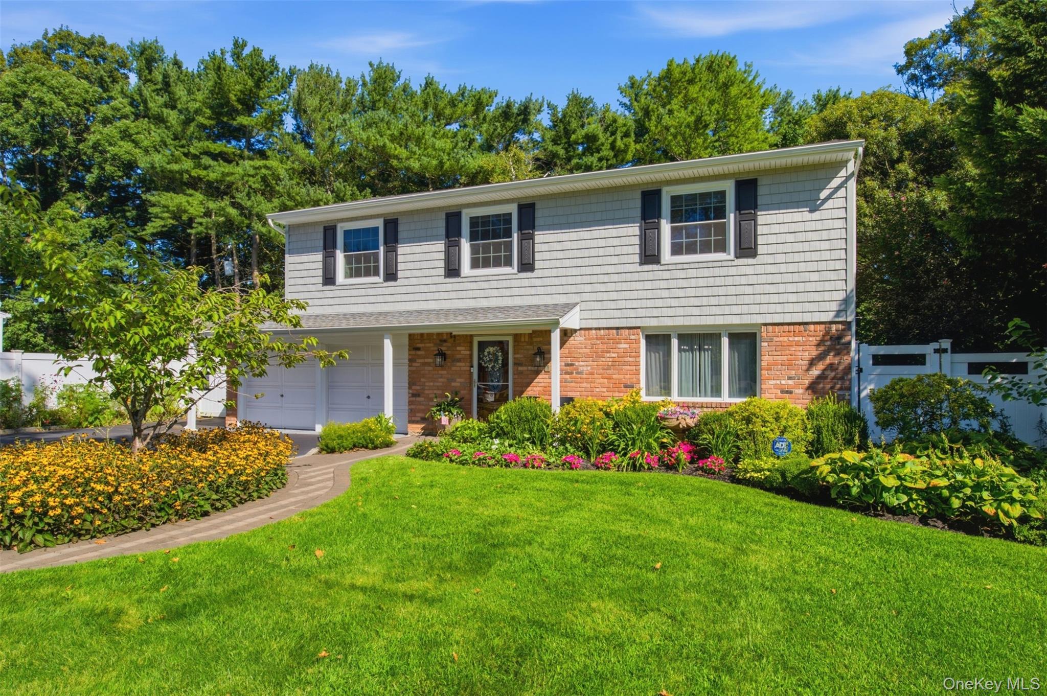 17 White Cliff Lane, Nesconset NY 11767