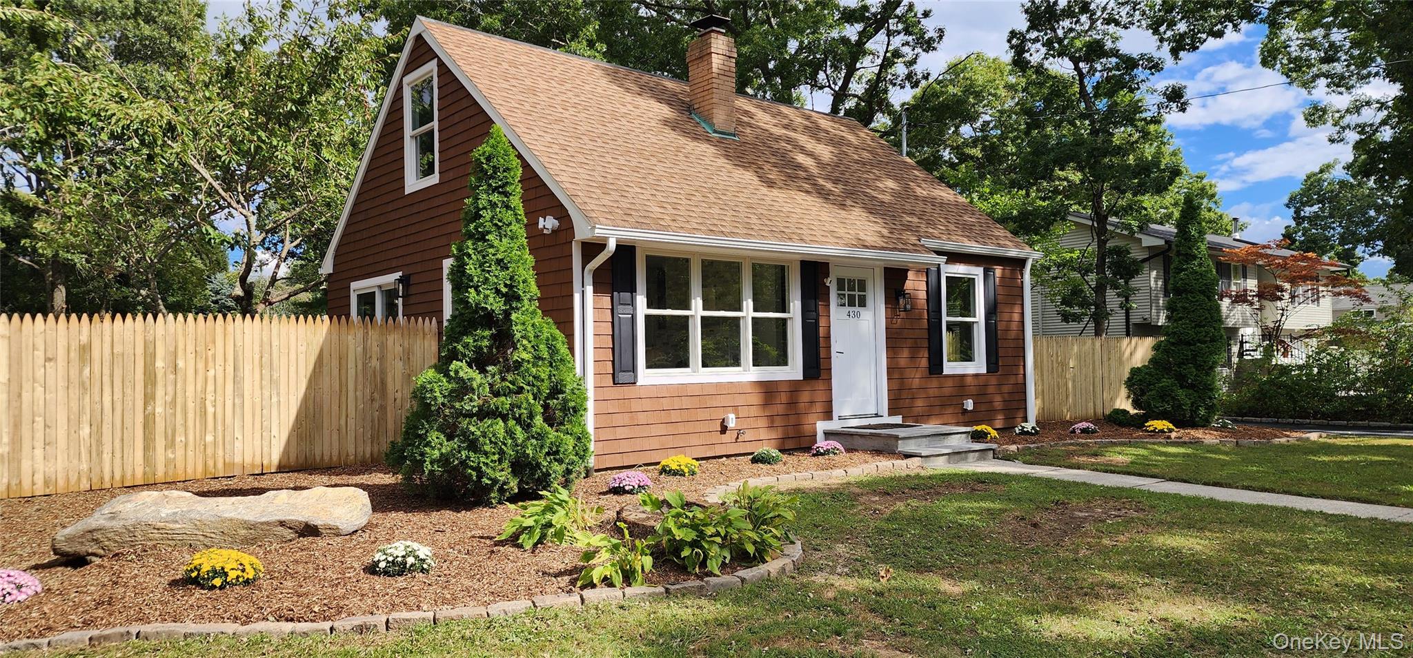 430 Boxwood Drive, Shirley NY 11967