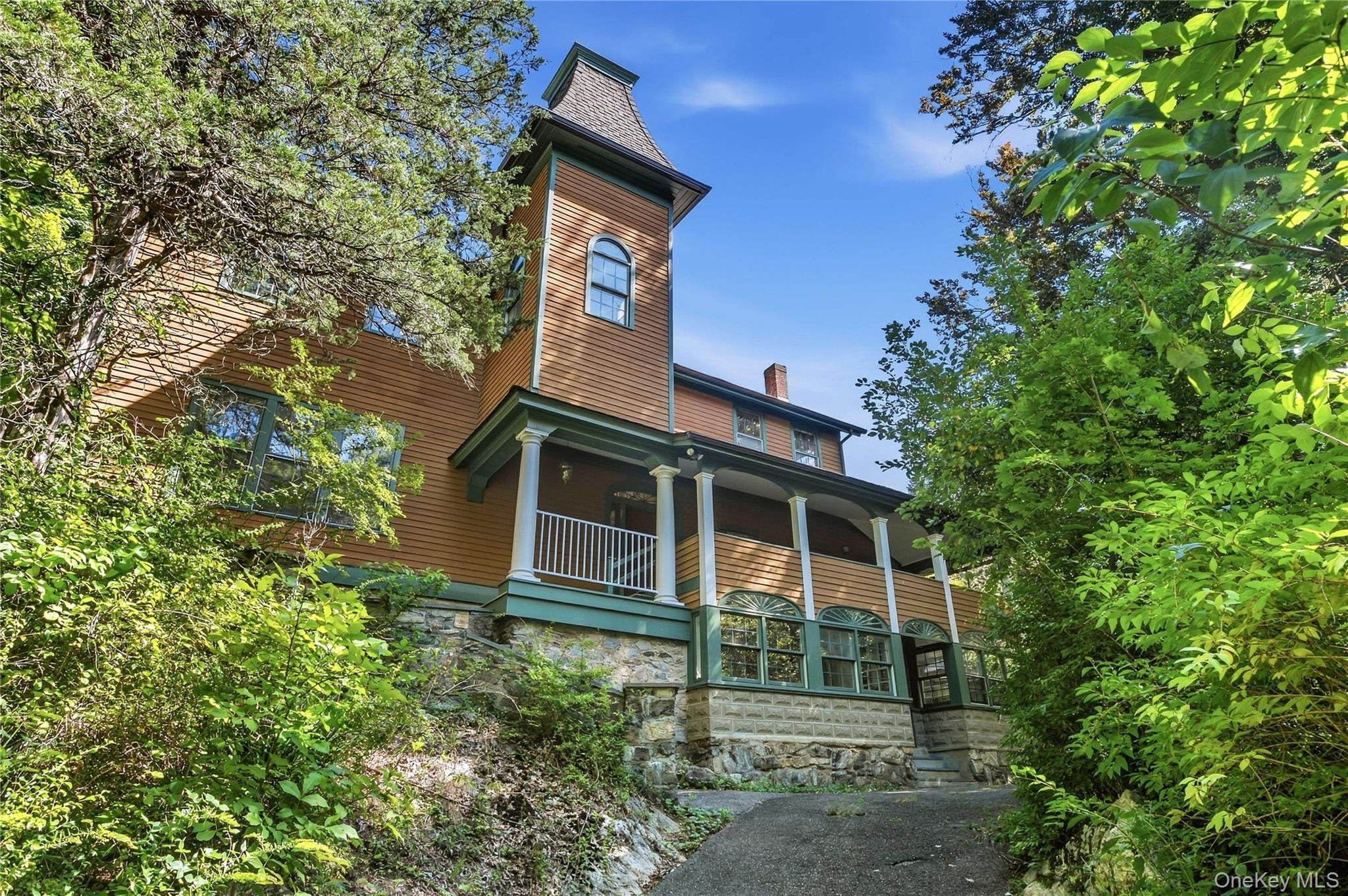 81 Glendale Road, Ossining NY 10562