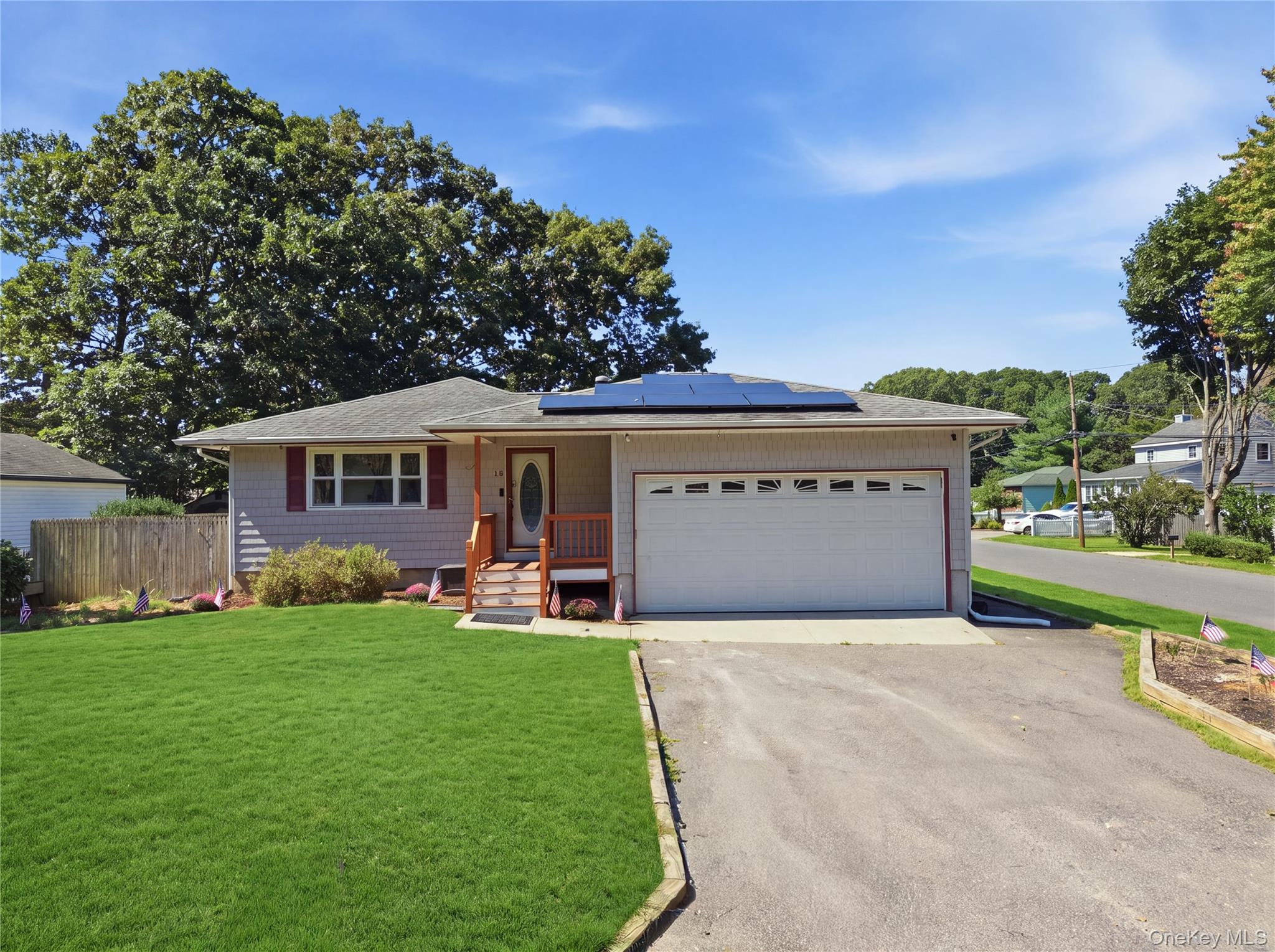 32 Edgewood Street, Mastic NY 11950