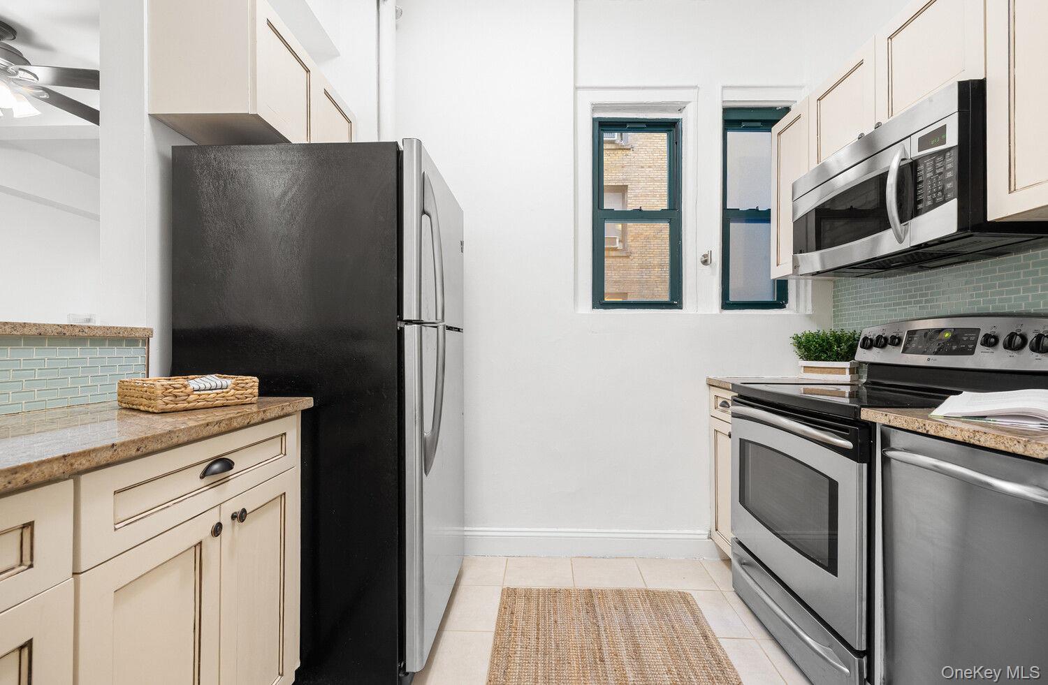 65 W 95TH Street Unit APTG, Manhattan NY 10025