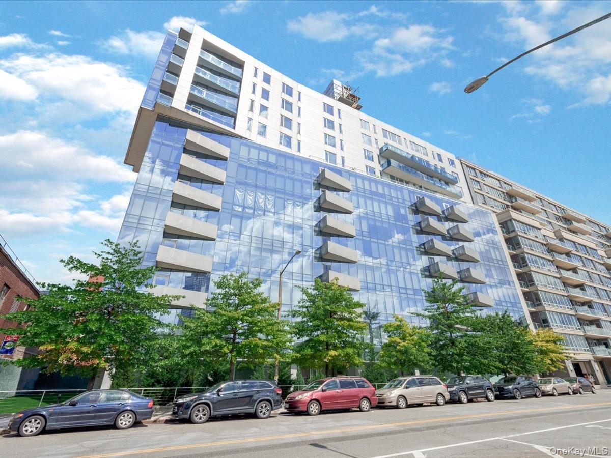 519 Borden Avenue Unit 1H, Long Island City NY 11101
