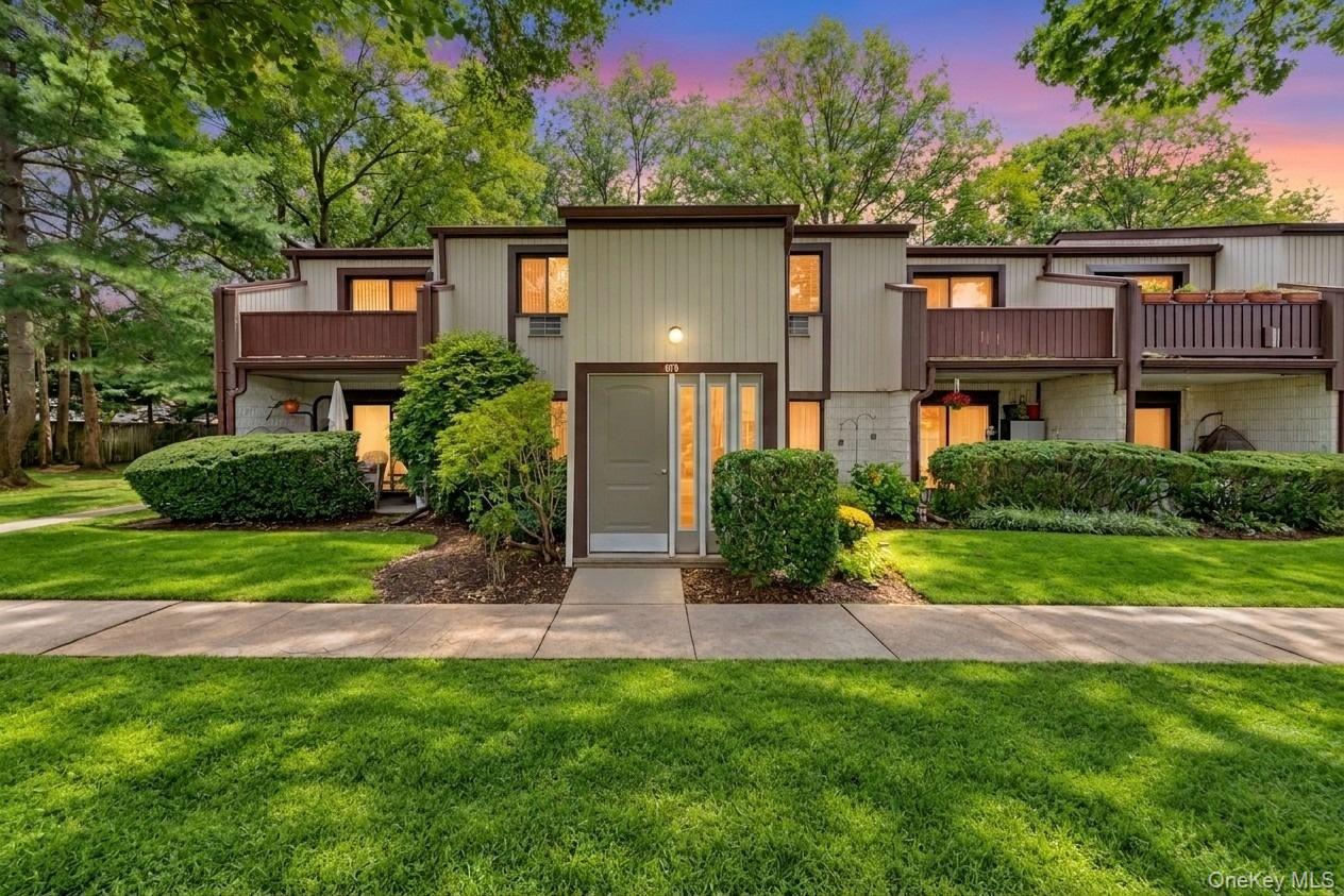 107 Richmond Boulevard Unit 4B, Ronkonkoma NY 11779