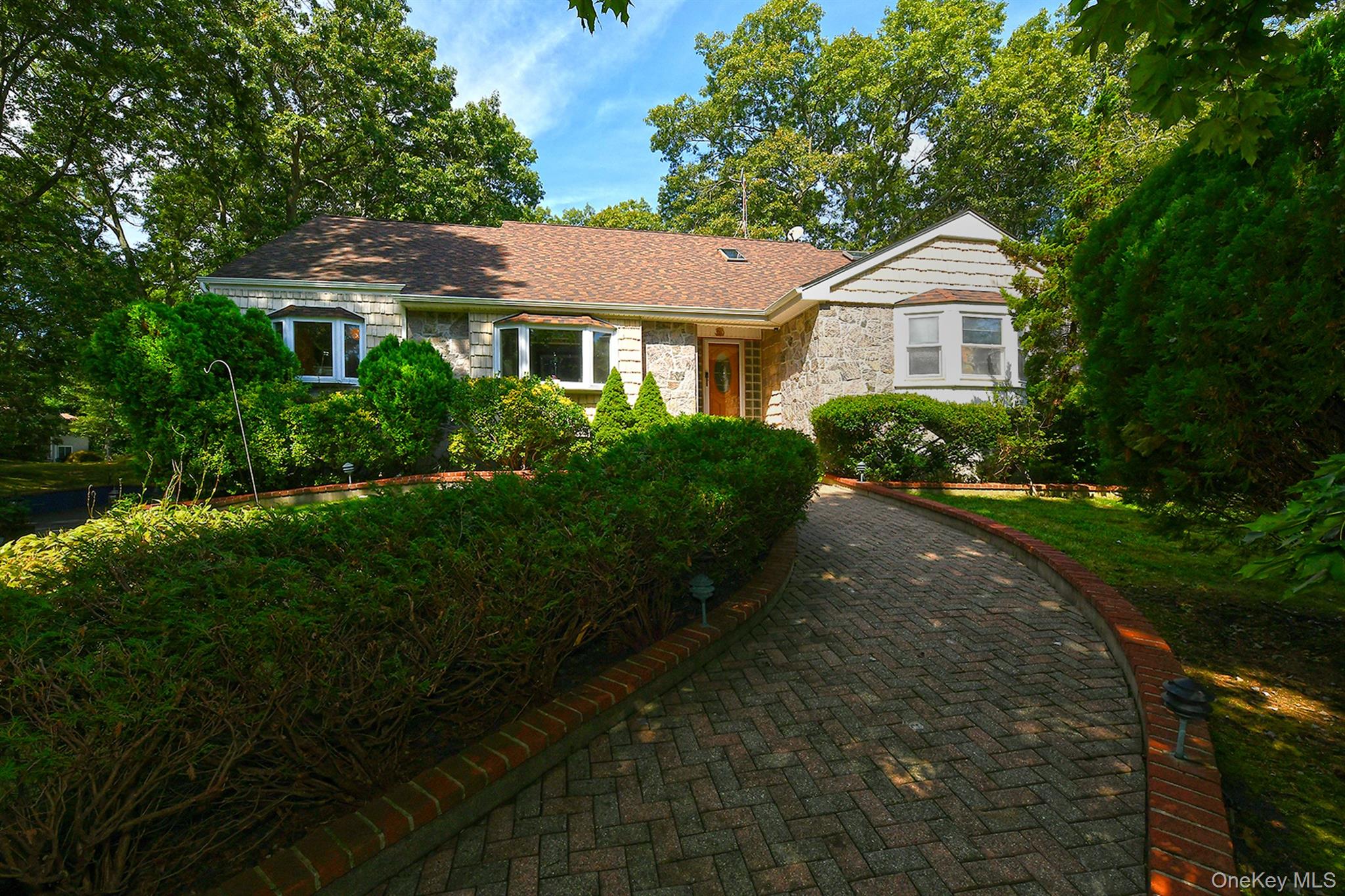 4 Village Hill Drive, Dix Hills NY 11746