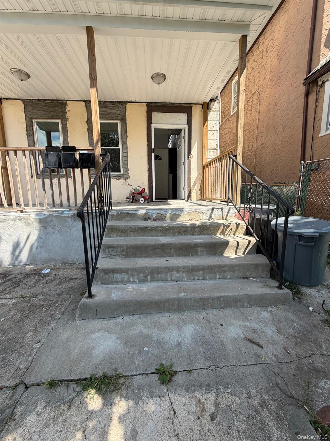 535 S 8th Avenue, Mount Vernon NY 10550