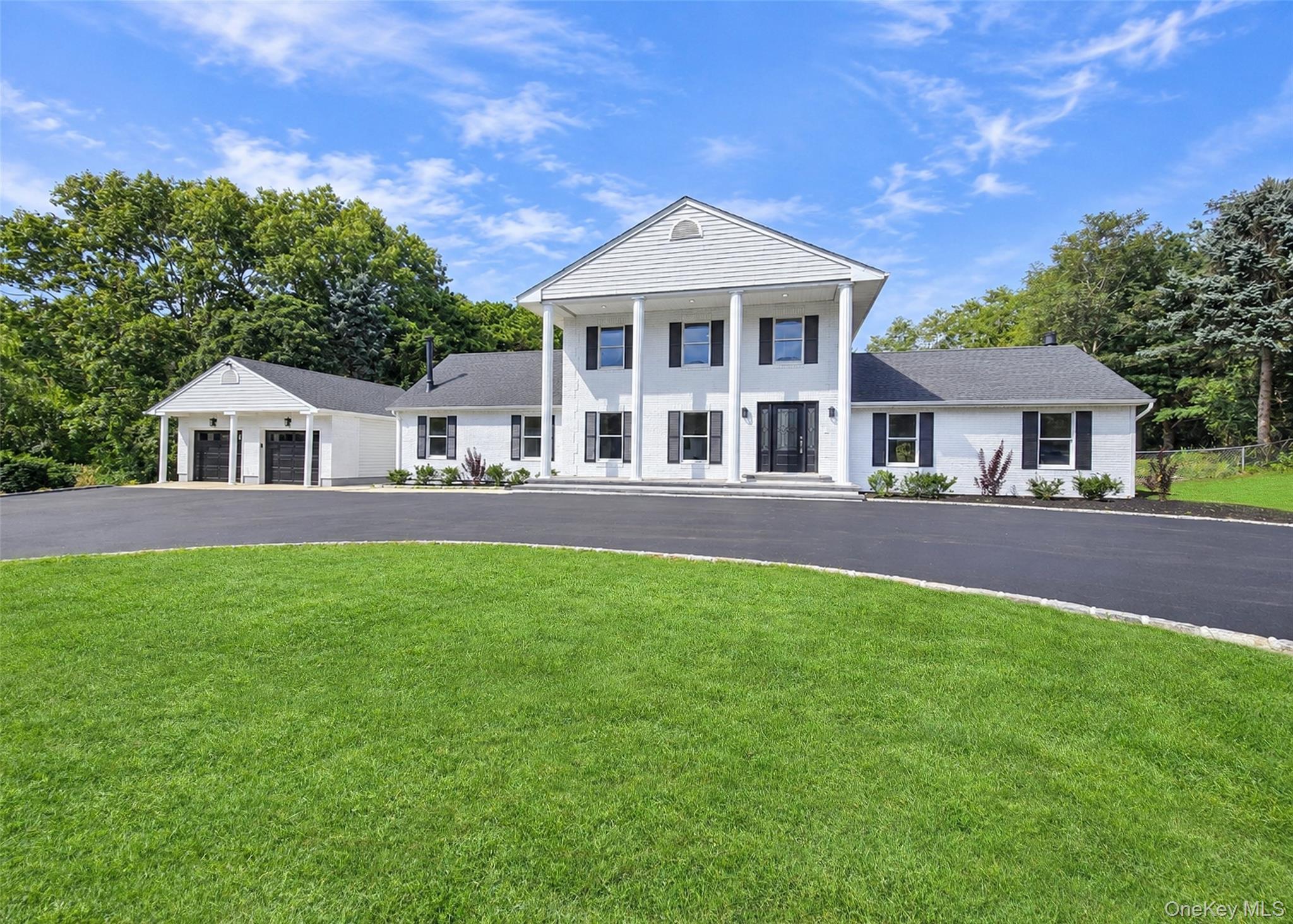 19 Victoria Lane, Manorville NY 11949