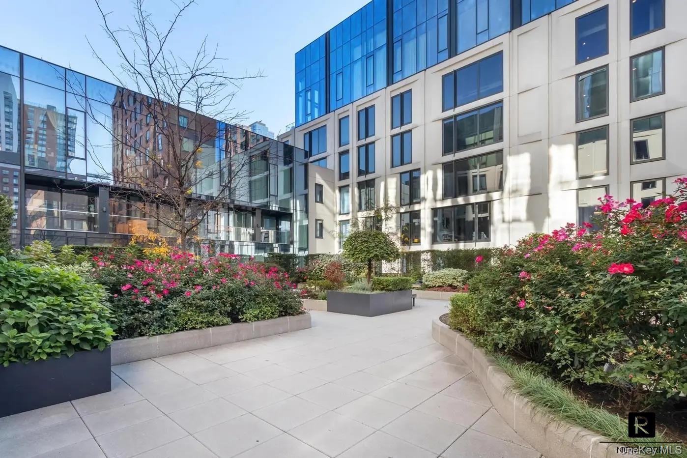 500 West 45th Street Unit 305, Manhattan NY 10036