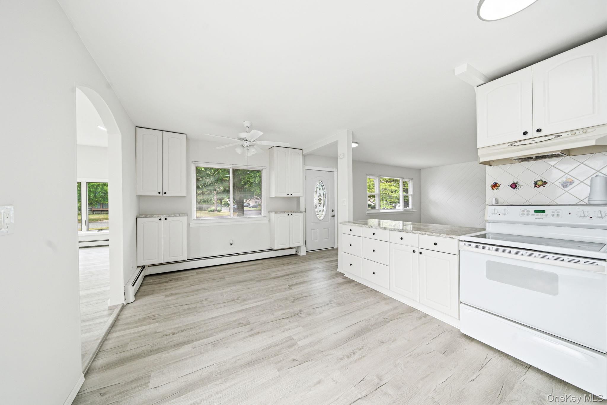 9 Carson Lane, Medford NY 11763