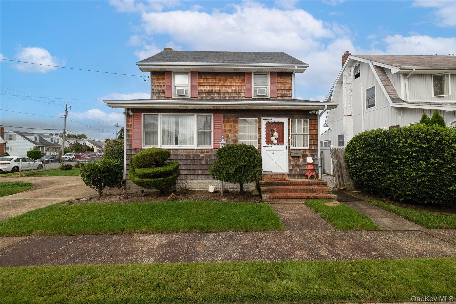 47 Chester Court, Oceanside NY 11572