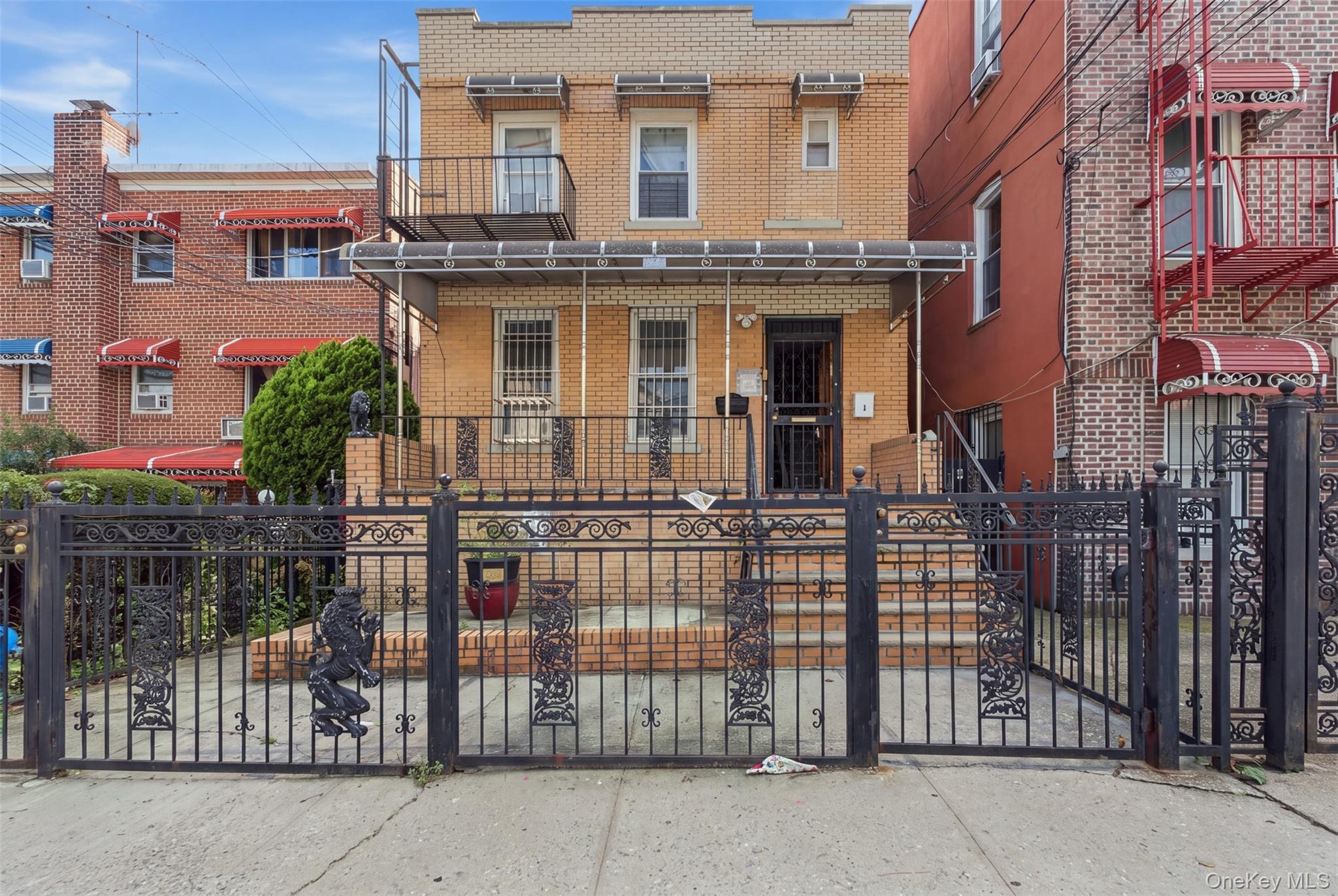 1038 E 224th Street, Bronx NY 10466