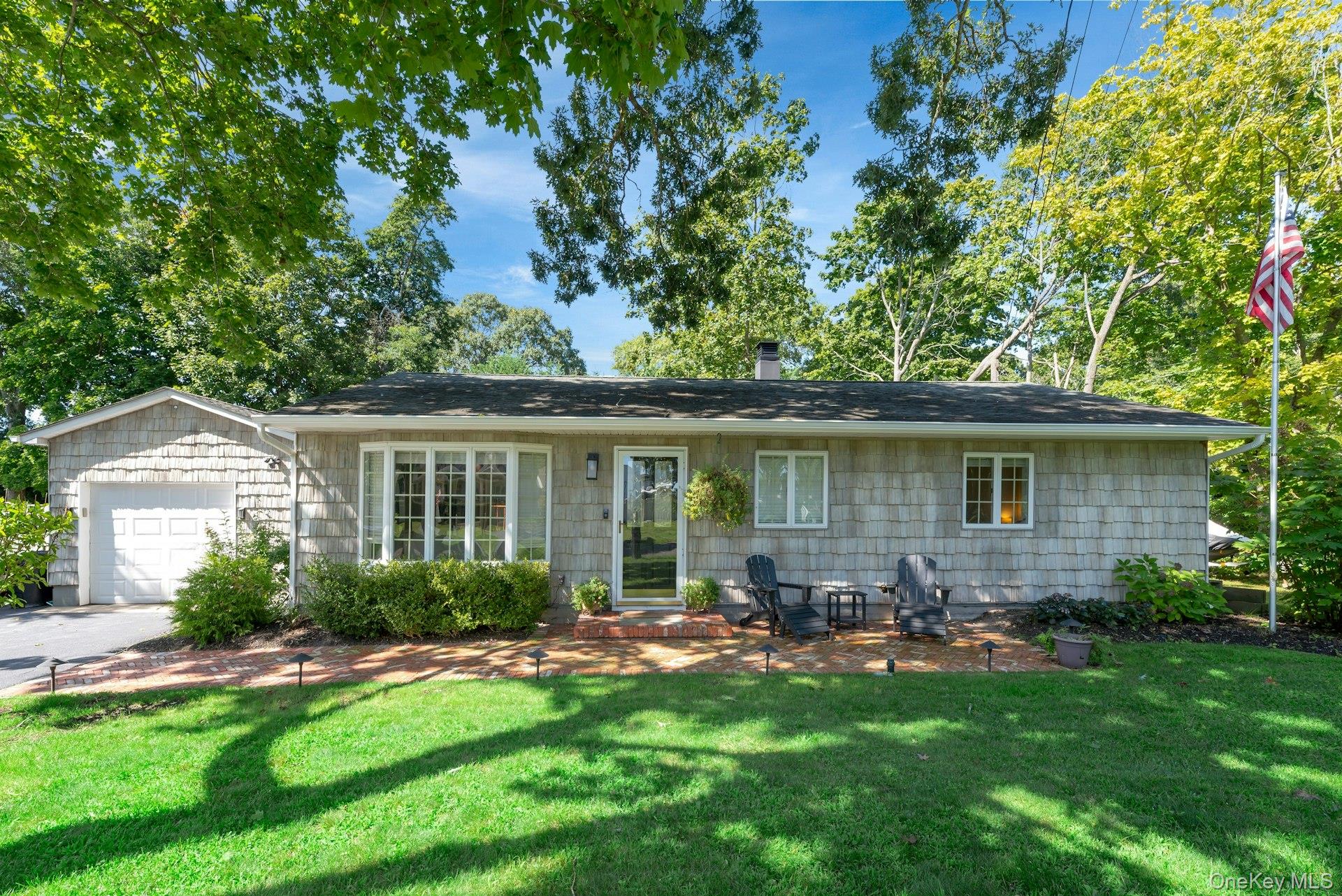 58 Reeves Road, Center Moriches NY 11934