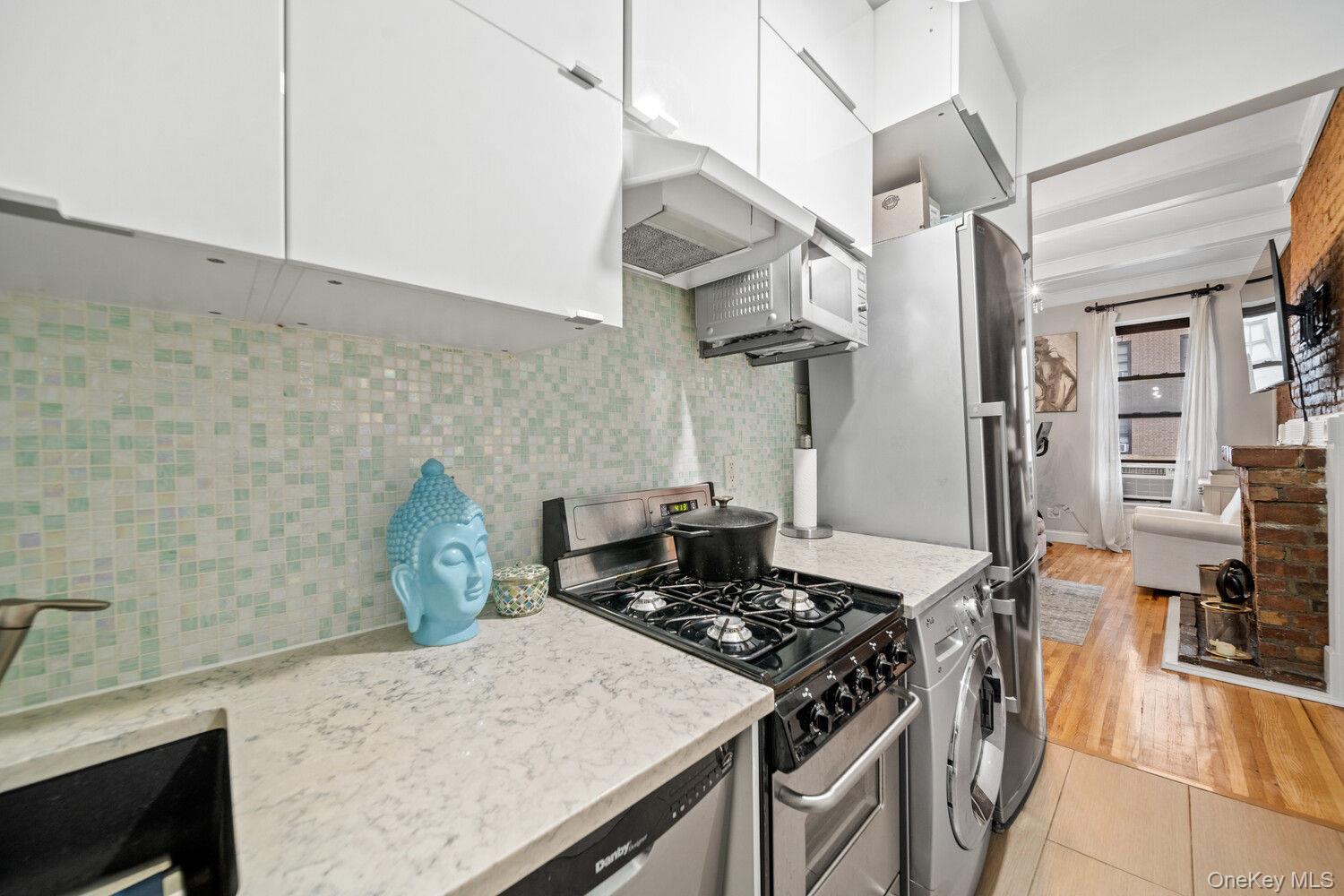 132 W 71ST Street Unit 7, Manhattan NY 10023