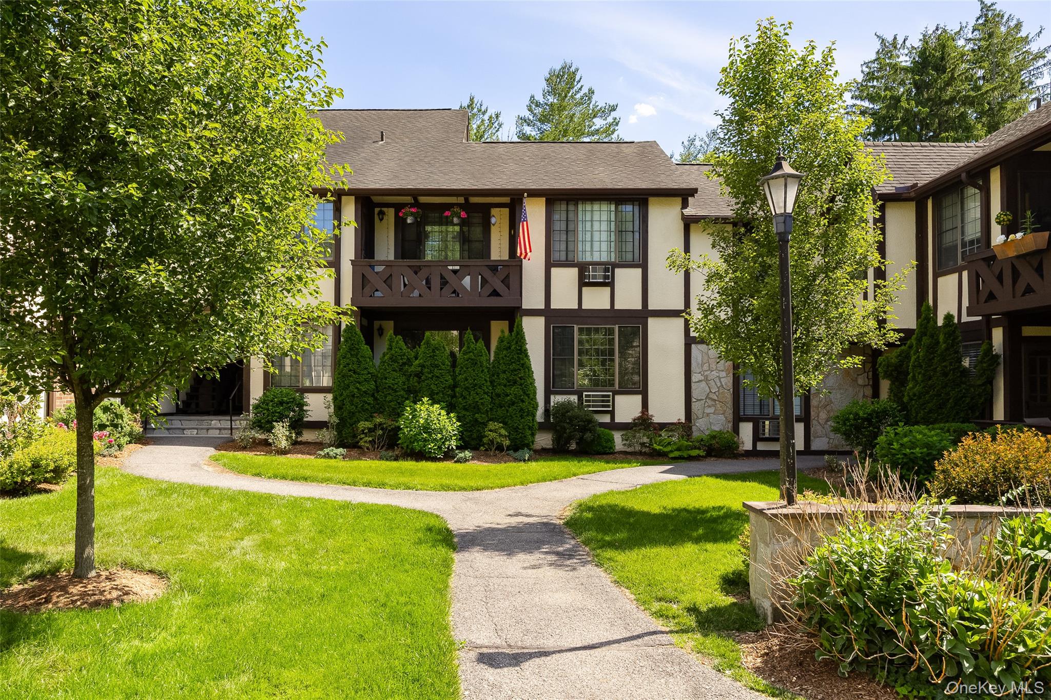 8 Foxwood Drive Unit 8, Pleasantville NY 10570