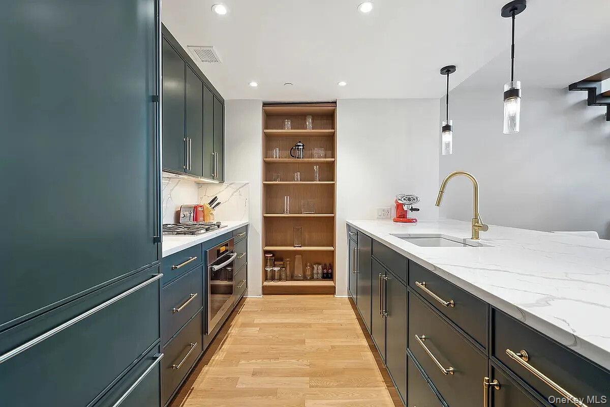 464 W 44TH Street Unit PHC, Manhattan NY 10036
