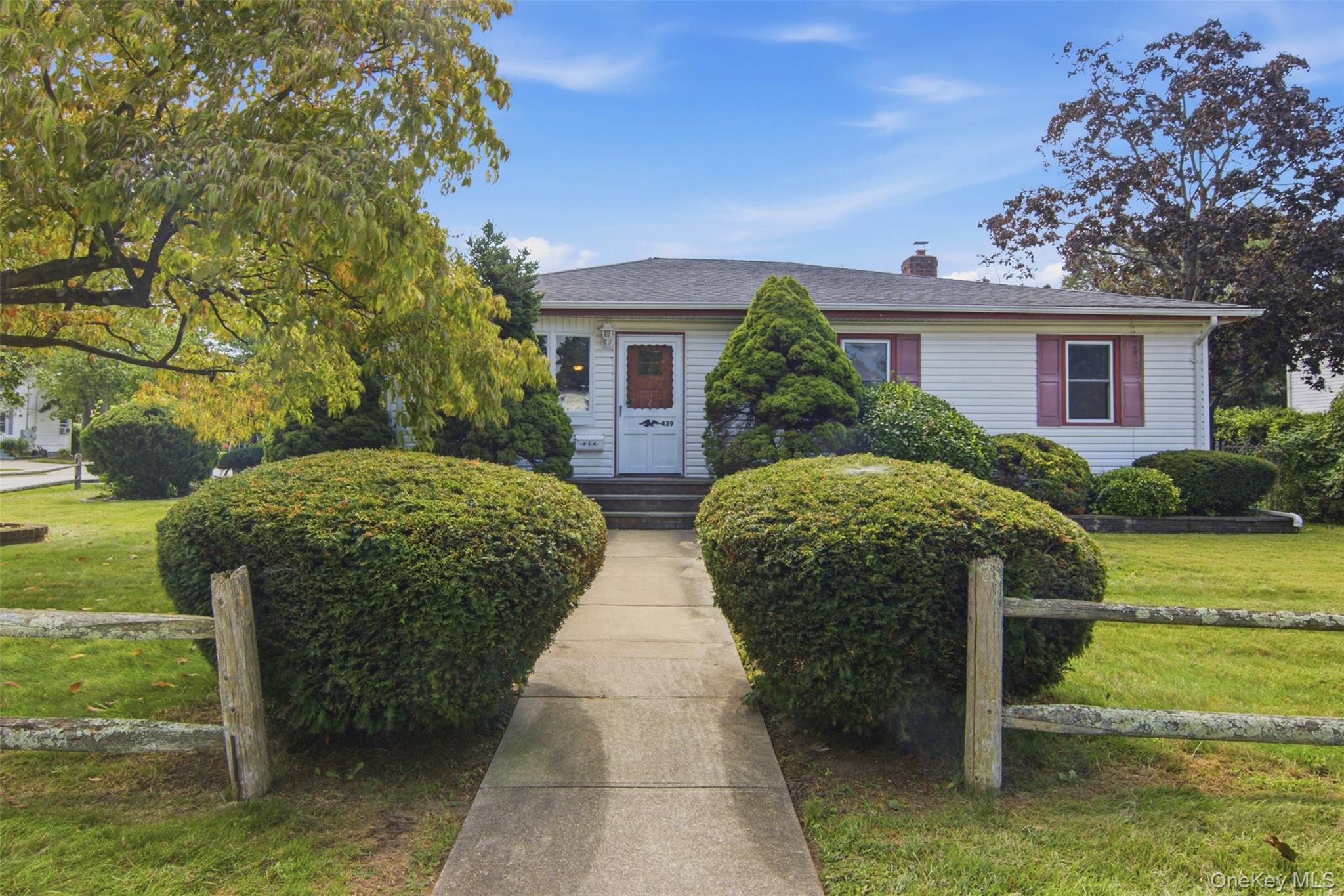 439 9th Street, West Babylon NY 11704