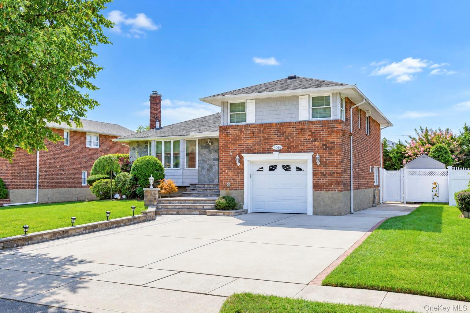4044 Meadow Lane, Seaford NY 11783