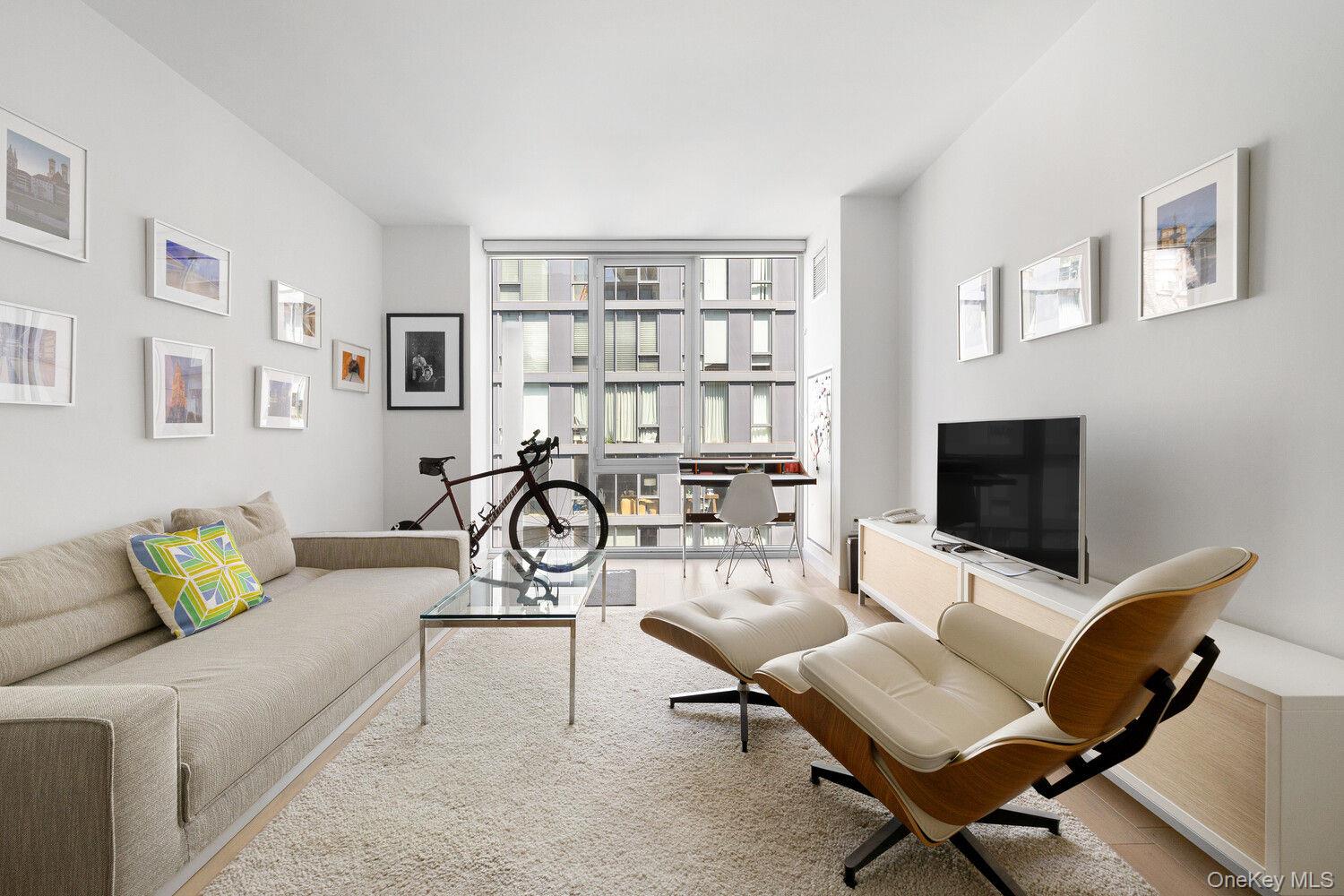 545 W 48TH Street Unit 404S, Manhattan NY 10036