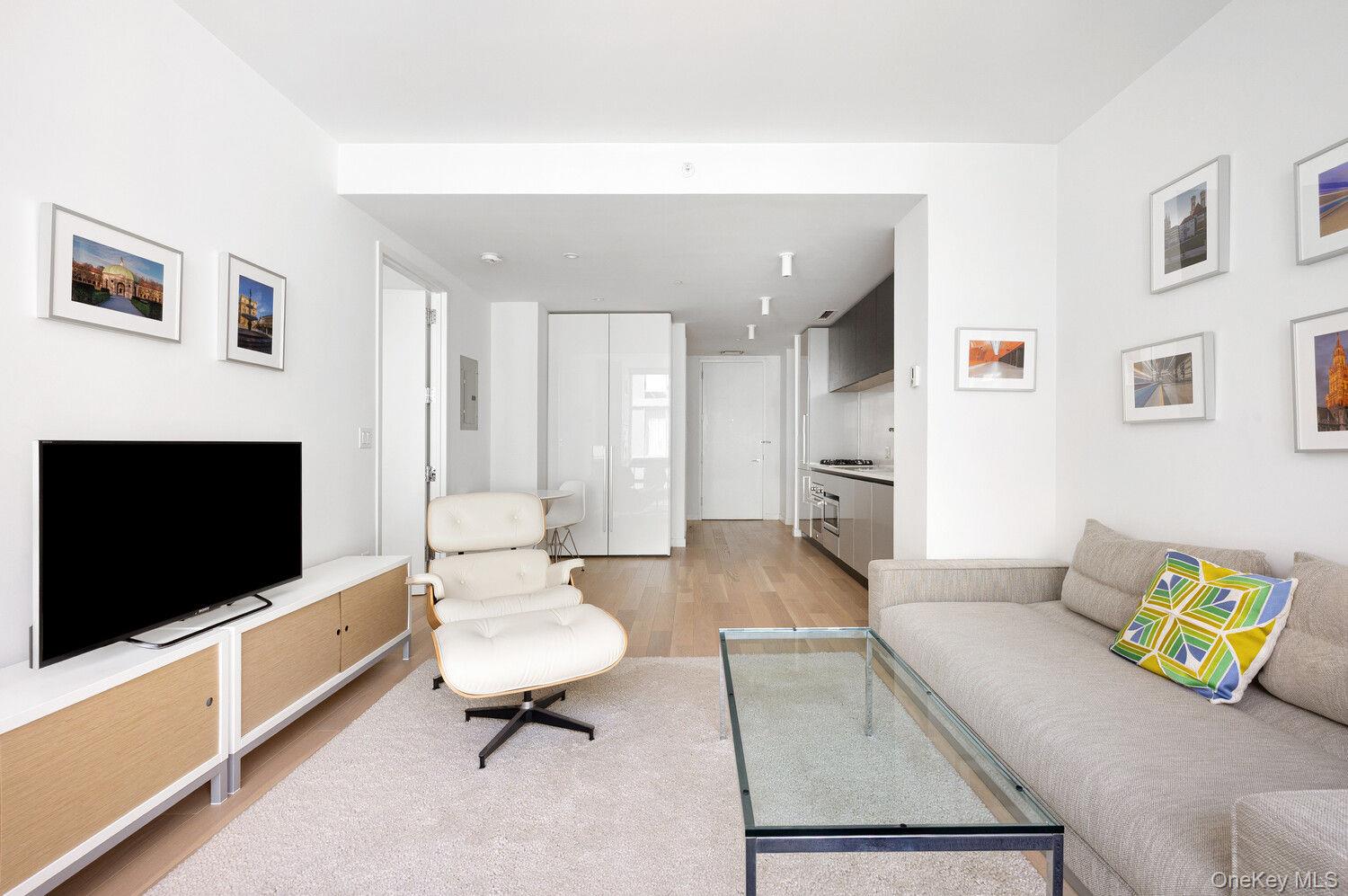 545 W 48TH Street Unit 404S, Manhattan NY 10036