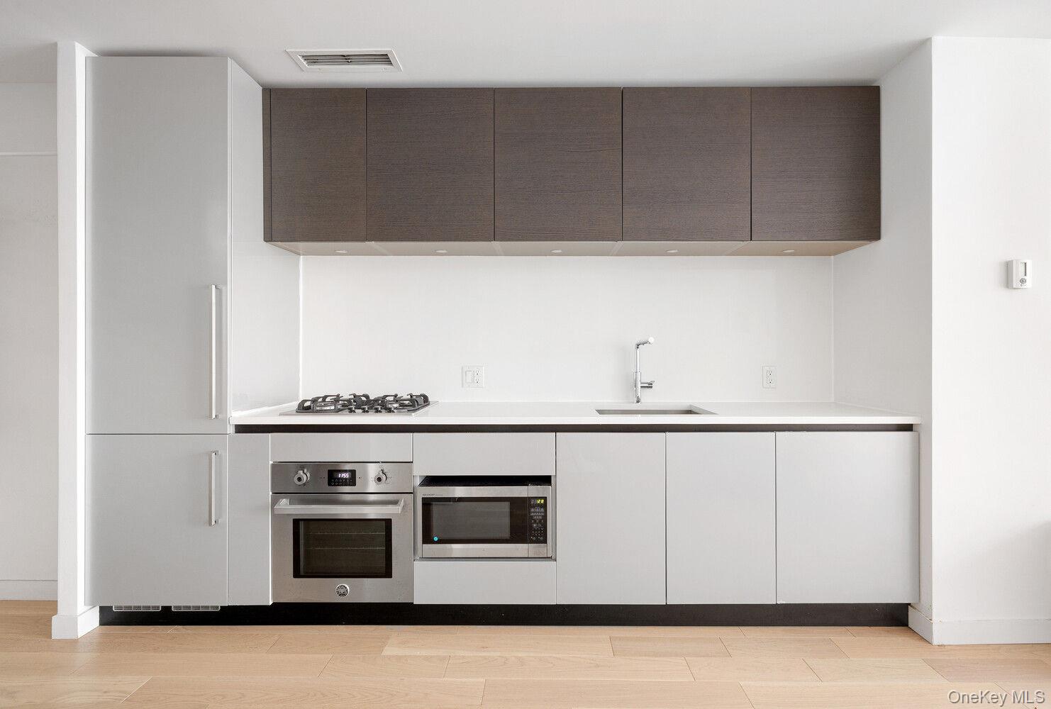 545 W 48TH Street Unit 404S, Manhattan NY 10036