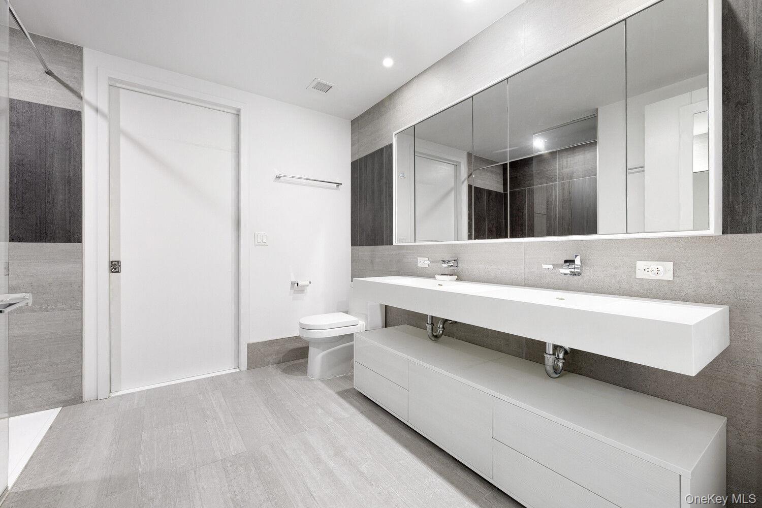 545 W 48TH Street Unit 404S, Manhattan NY 10036