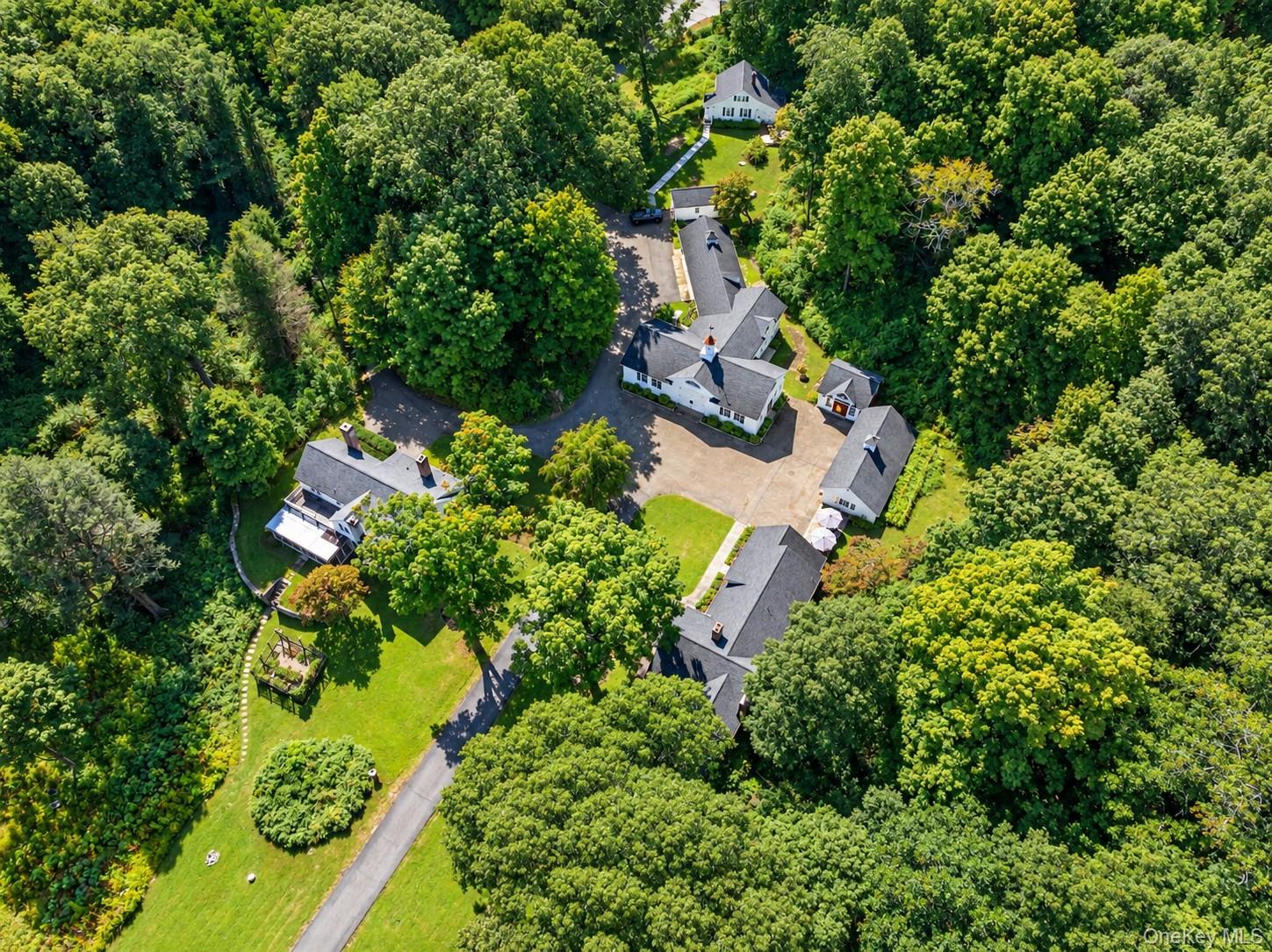 9 Cole Drive, Armonk NY 10504