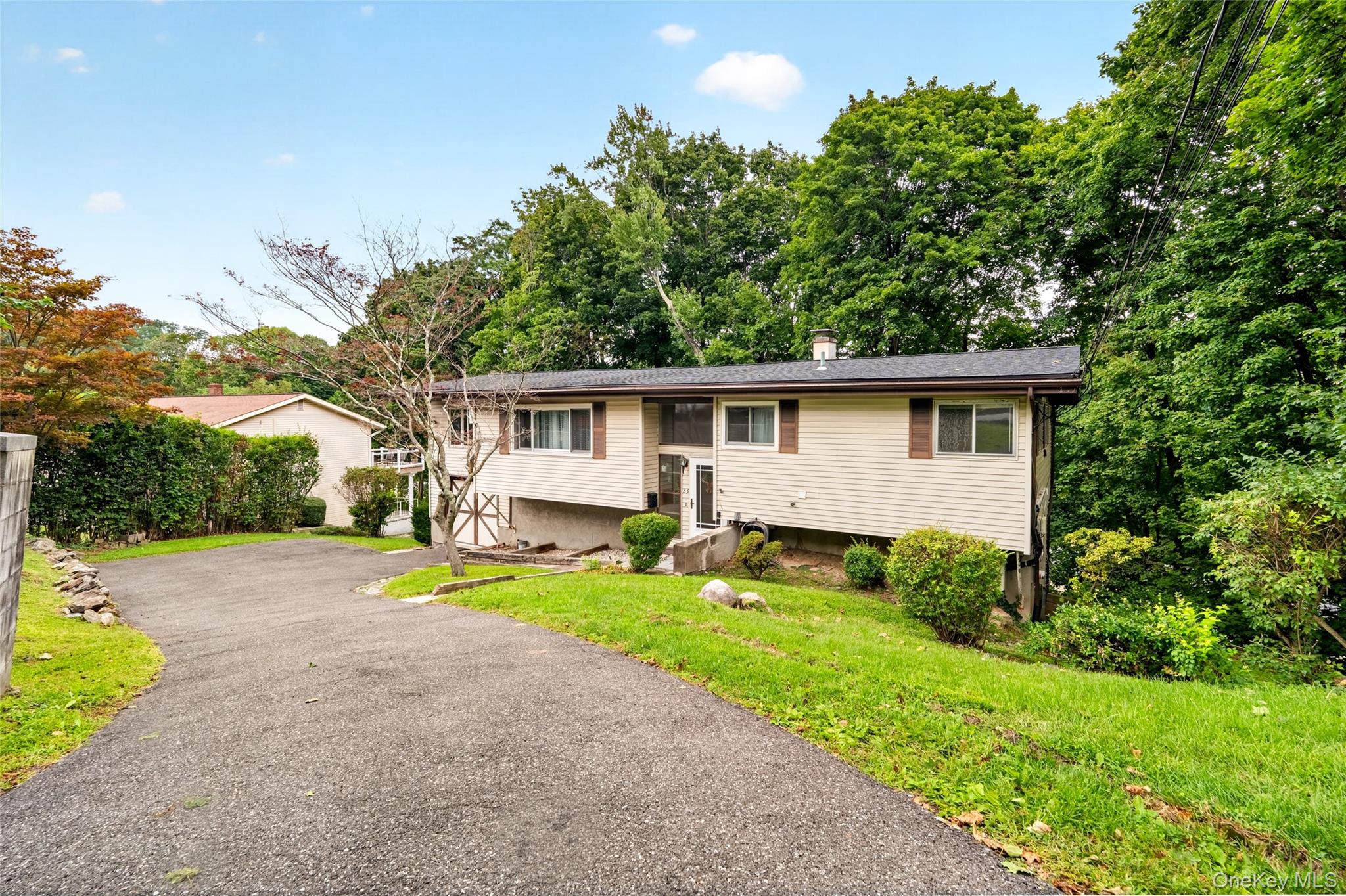 23 Howard Avenue, Valhalla NY 10595