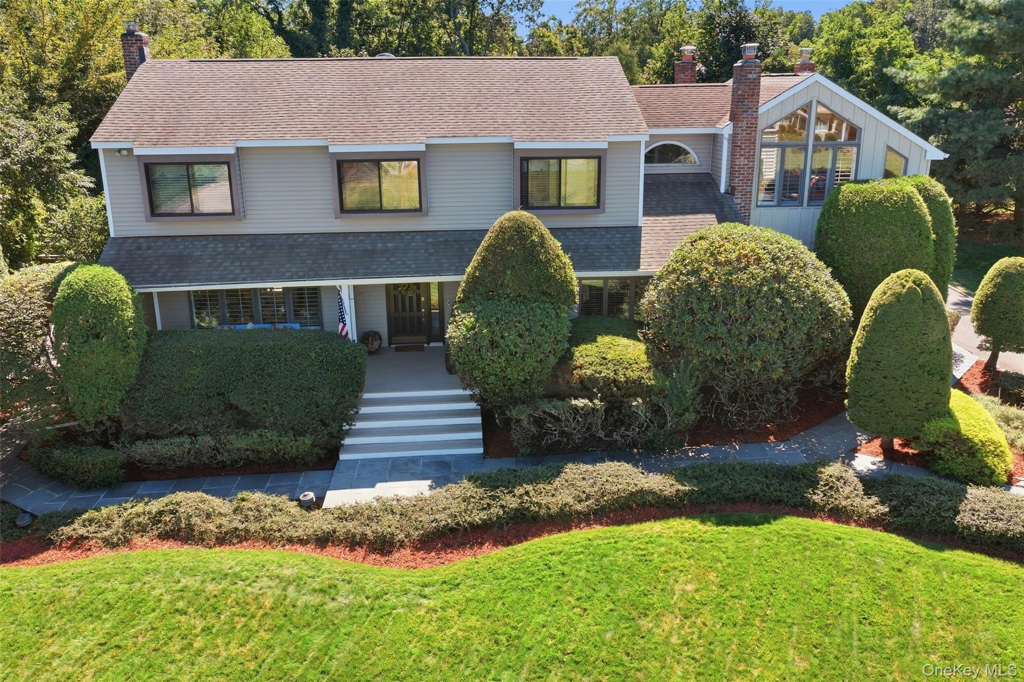 14 Seacliff Lane, Miller Place NY 11764