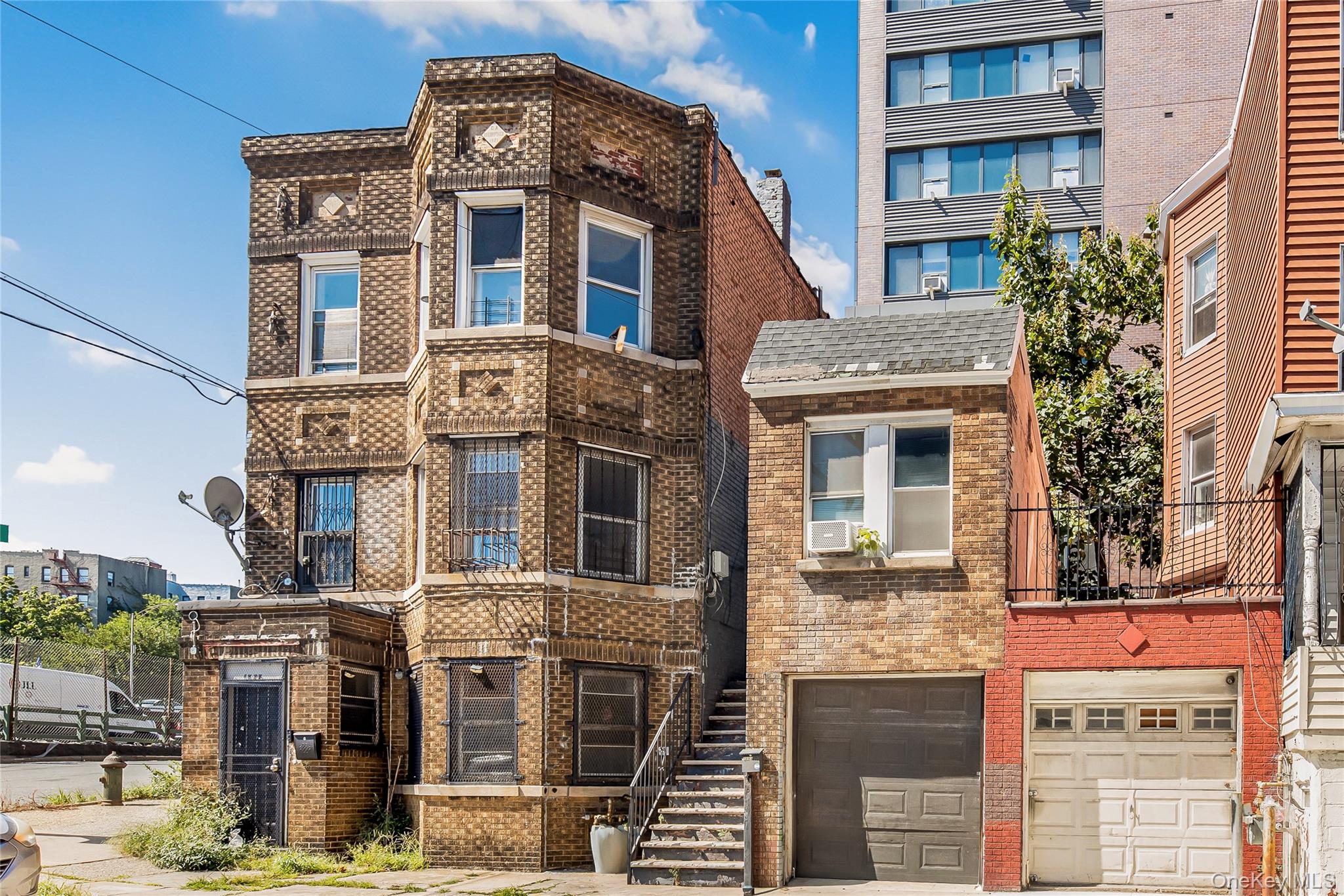 1893 Longfellow Avenue, Bronx NY 10460