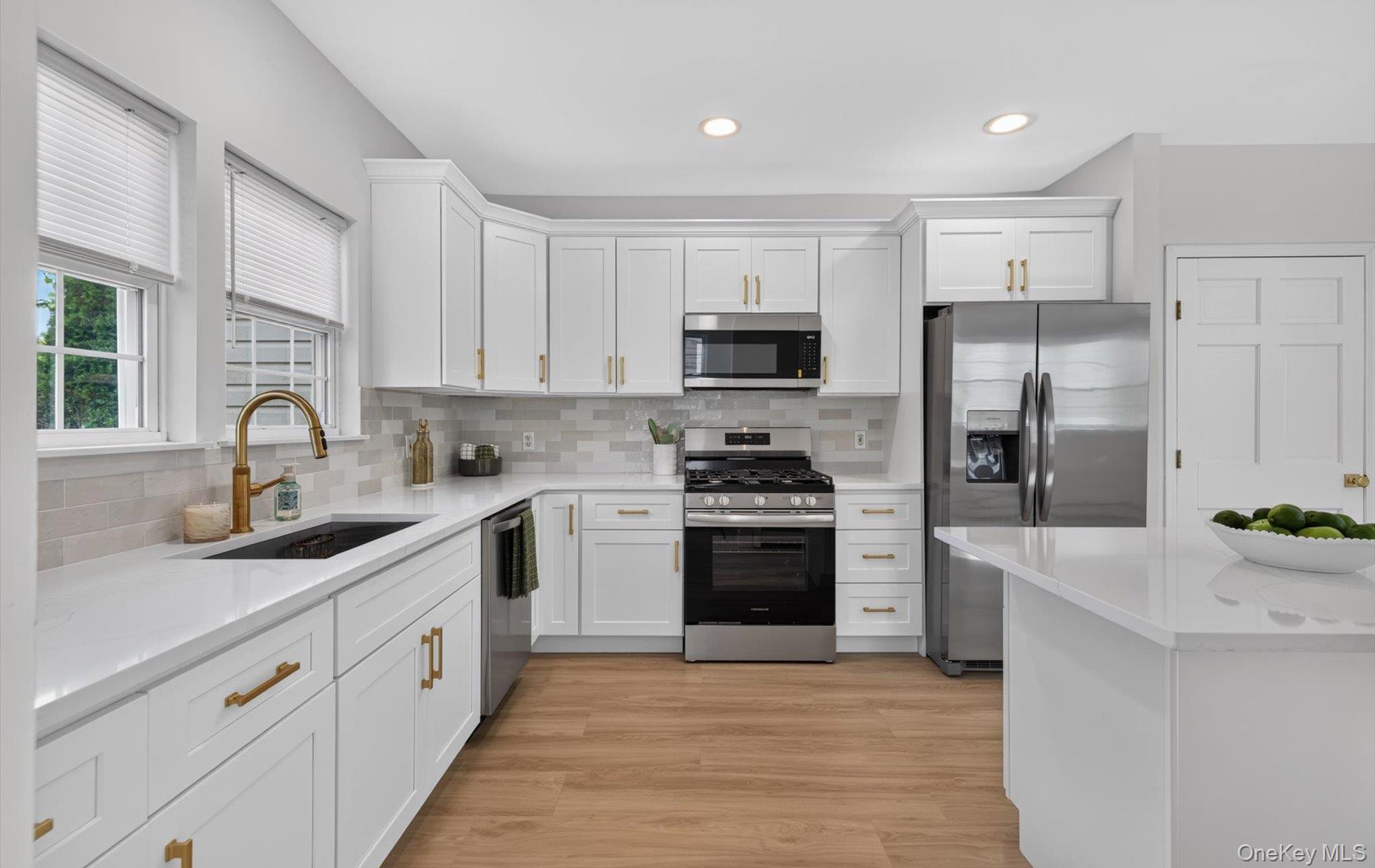 8548 257th Street, Floral Park NY 11001