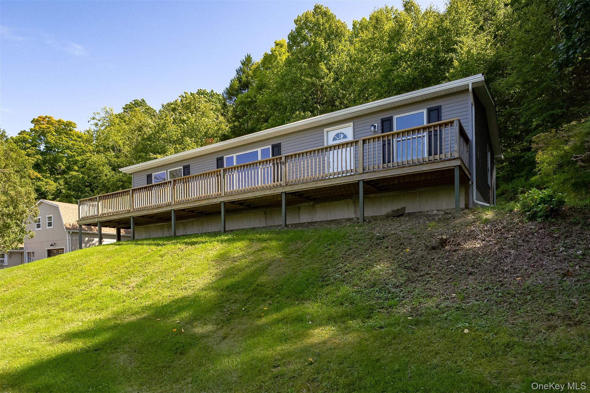 160 Academy Hill Road, Red Hook NY 12571